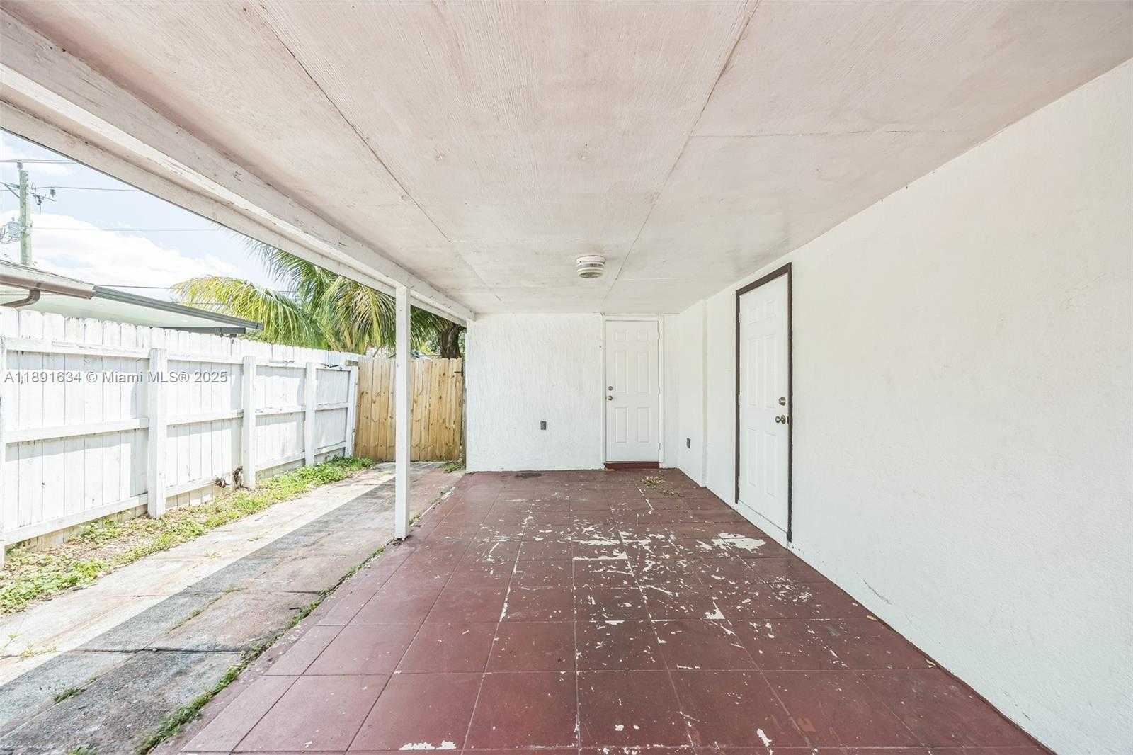 Small Image of 2515 NORTH 66TH AVE, Hollywood Number 14