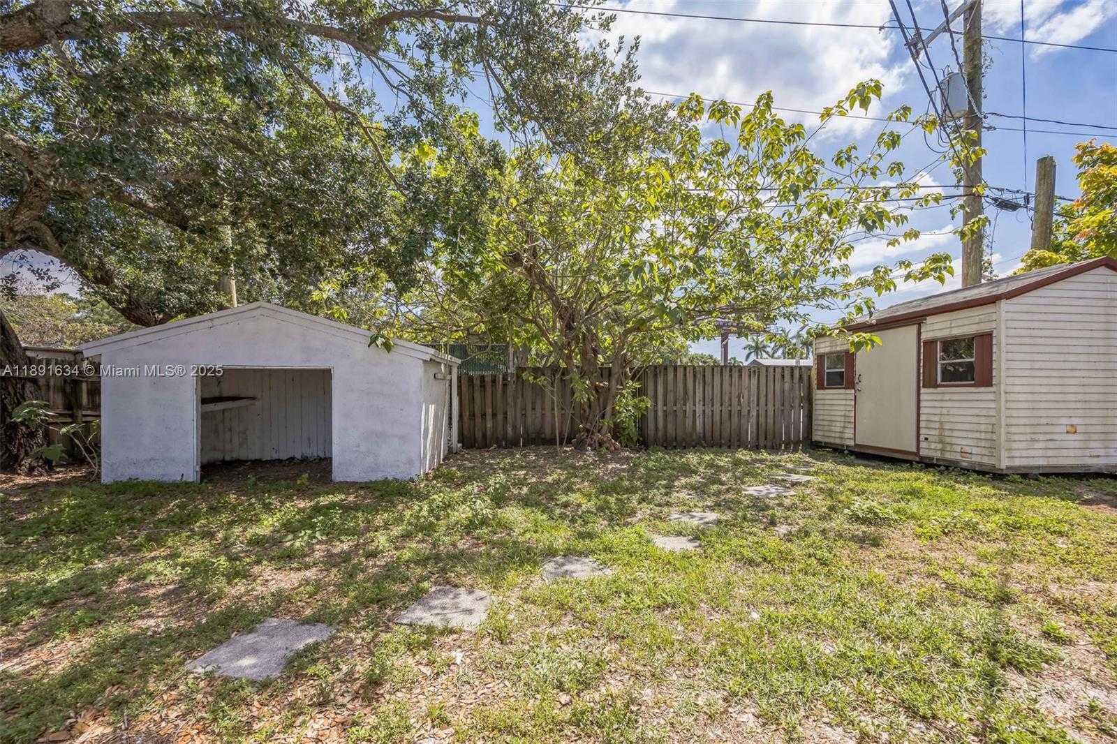 Small Image of 2515 NORTH 66TH AVE, Hollywood Number 15