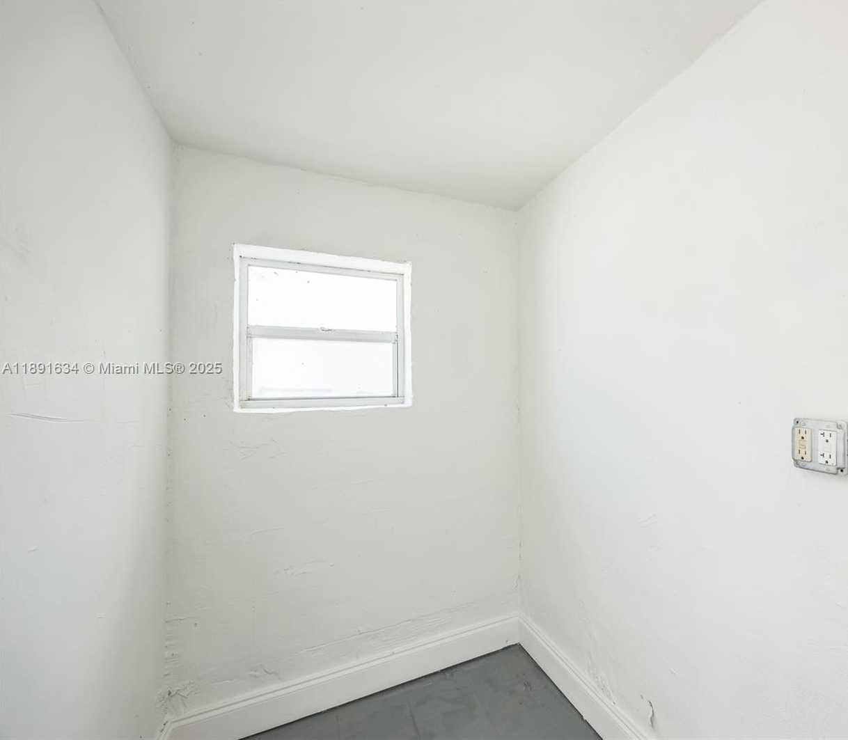 Small Image of 2515 NORTH 66TH AVE, Hollywood Number 8