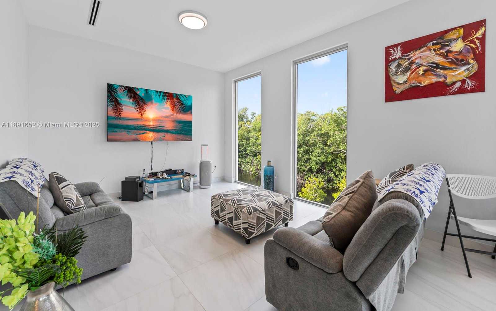 Small Image of 474 BAHIA HONDA RD, Key Largo Number 13