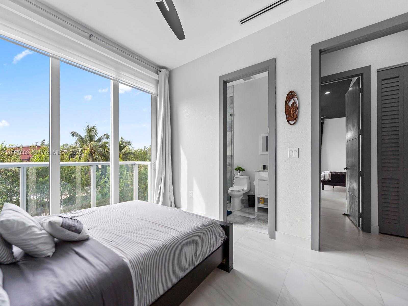 Small Image of 474 BAHIA HONDA RD, Key Largo Number 18