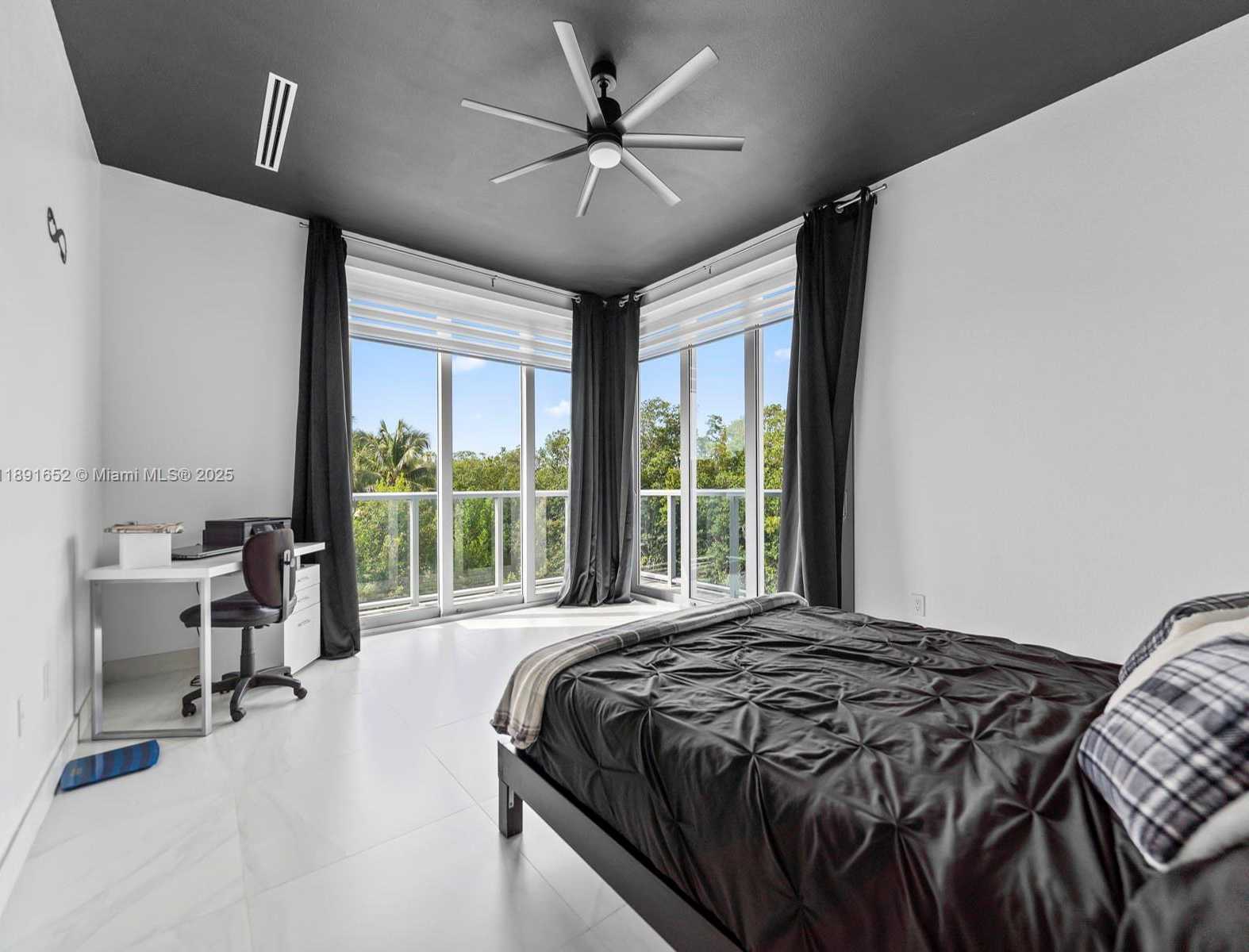 Small Image of 474 BAHIA HONDA RD, Key Largo Number 23