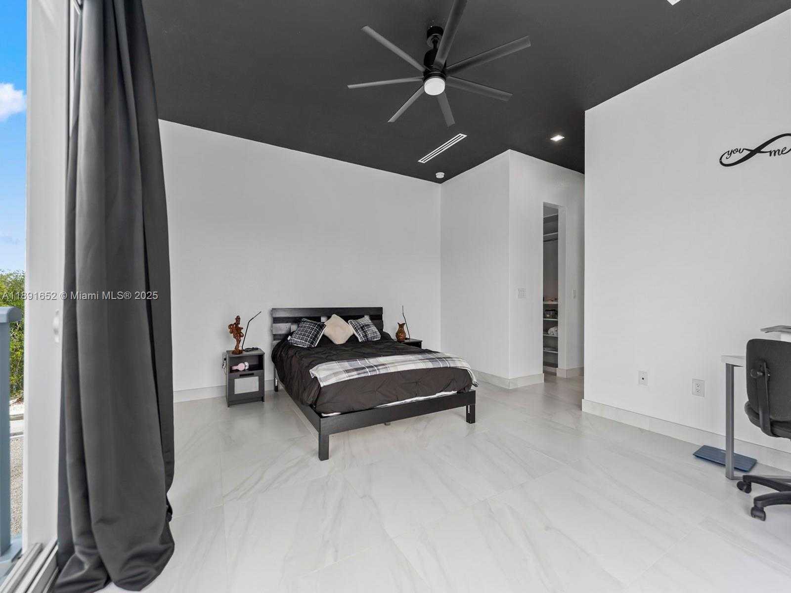 Small Image of 474 BAHIA HONDA RD, Key Largo Number 24