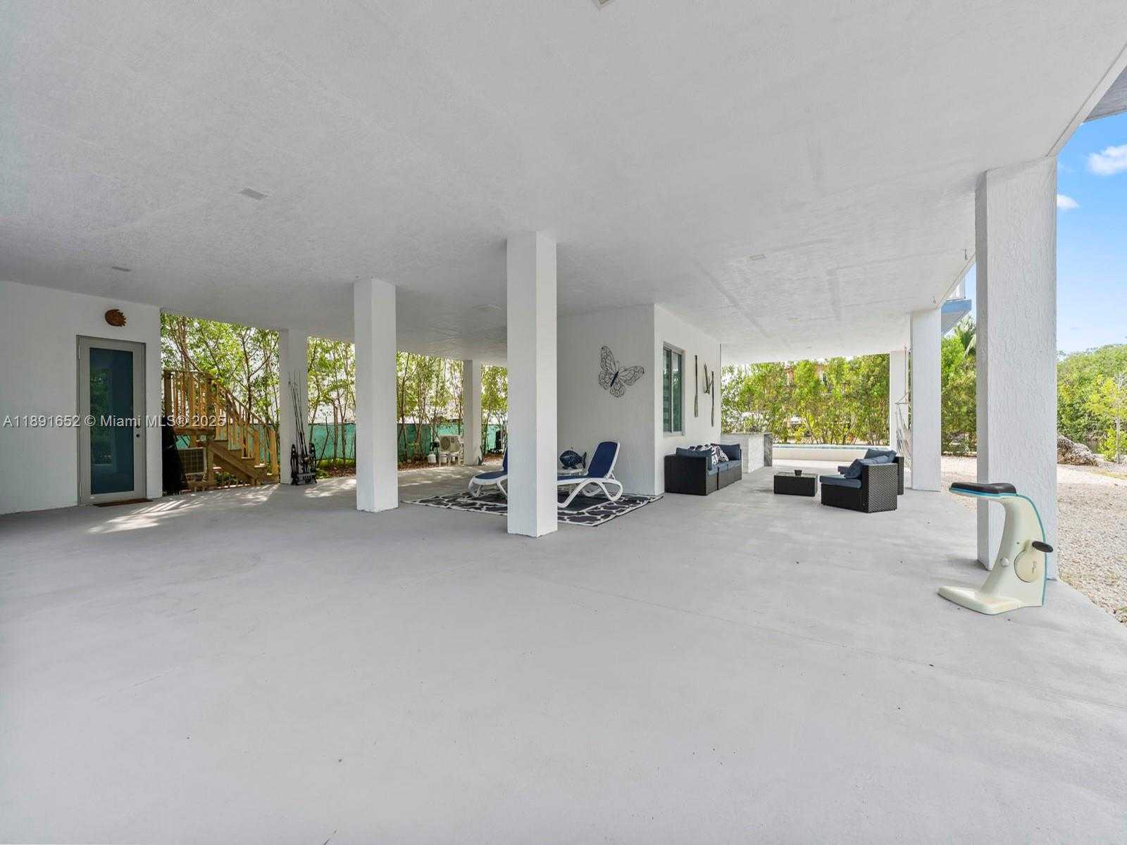 Small Image of 474 BAHIA HONDA RD, Key Largo Number 31