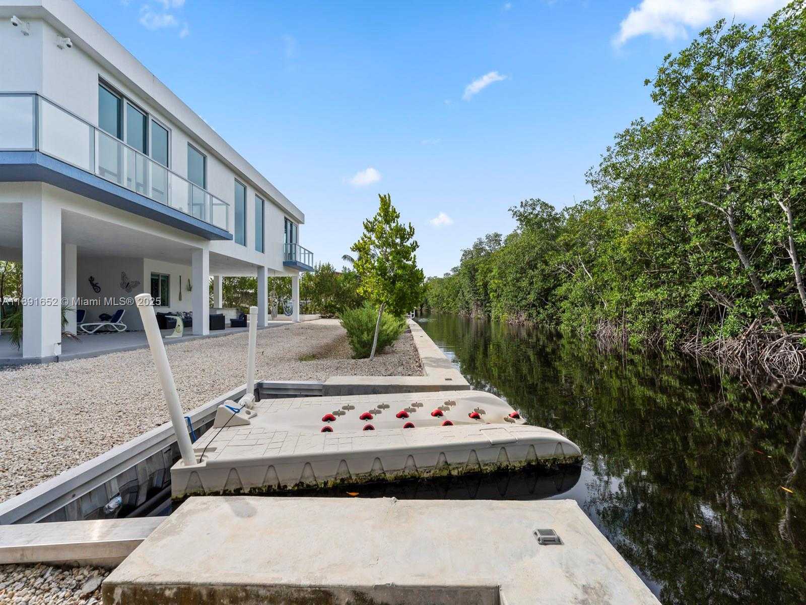 Small Image of 474 BAHIA HONDA RD, Key Largo Number 7