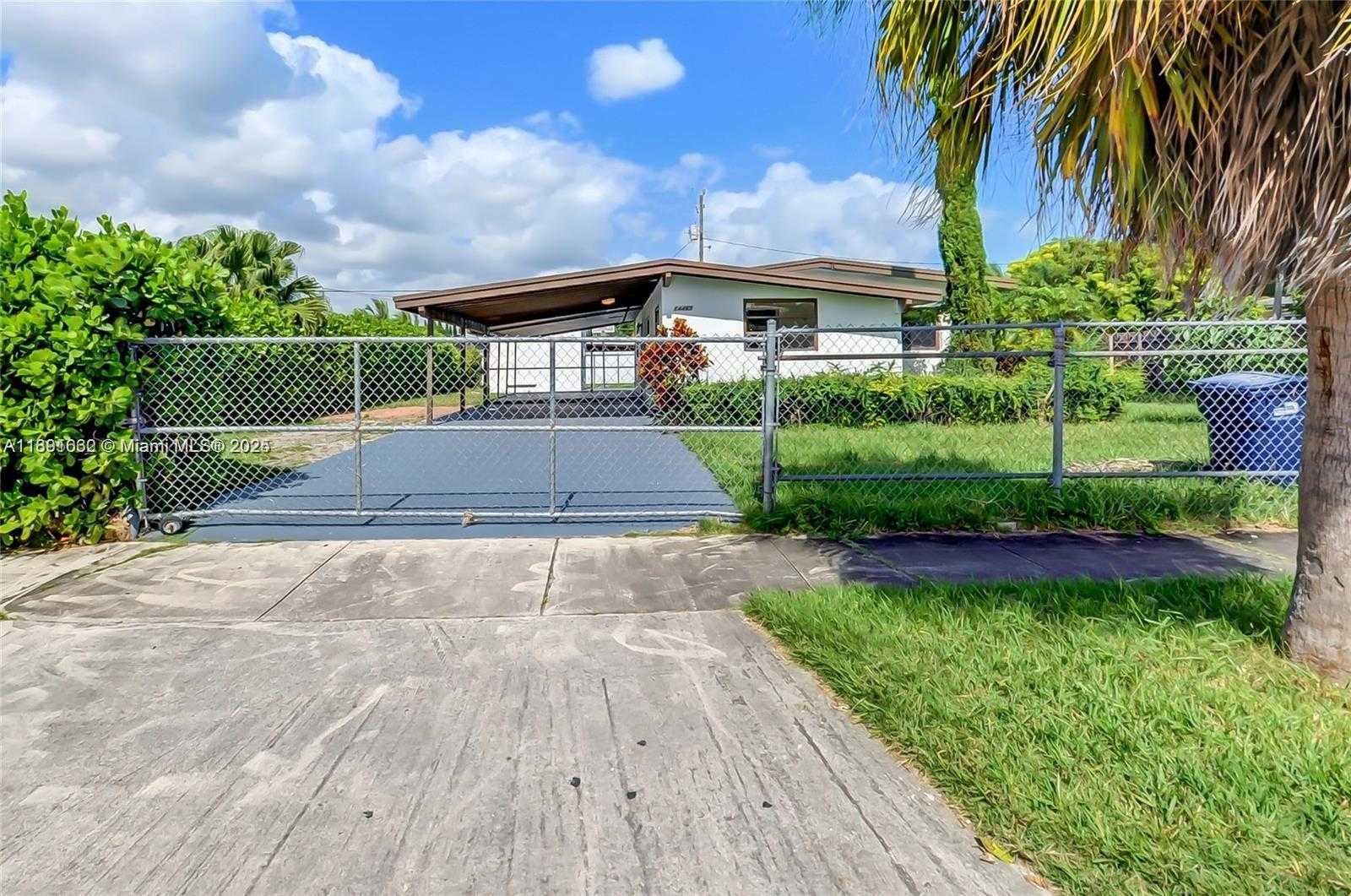 Small Image of 14465 SOUTH WEST 290TH TER, Homestead Number 28