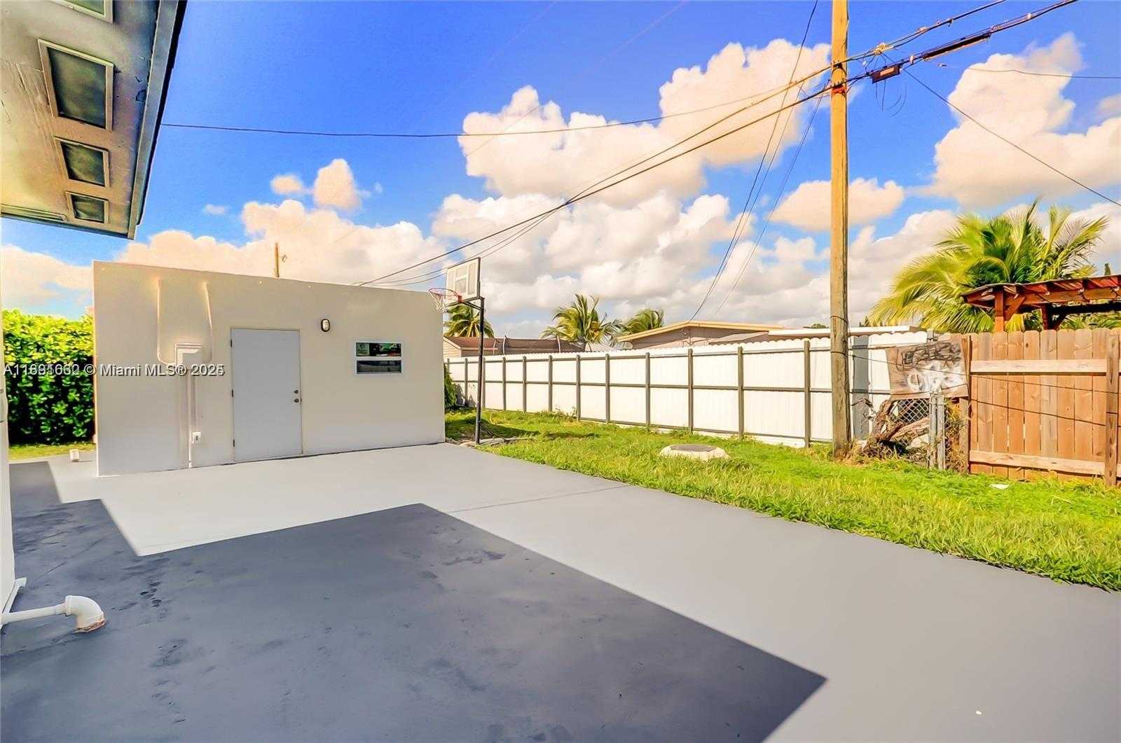 Small Image of 14465 SOUTH WEST 290TH TER, Homestead Number 30