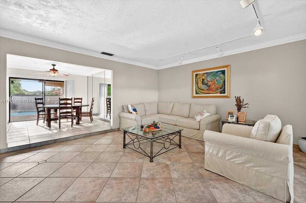Small Image of 1621 NORTH WEST 110TH TER, Pembroke Pines Number 6