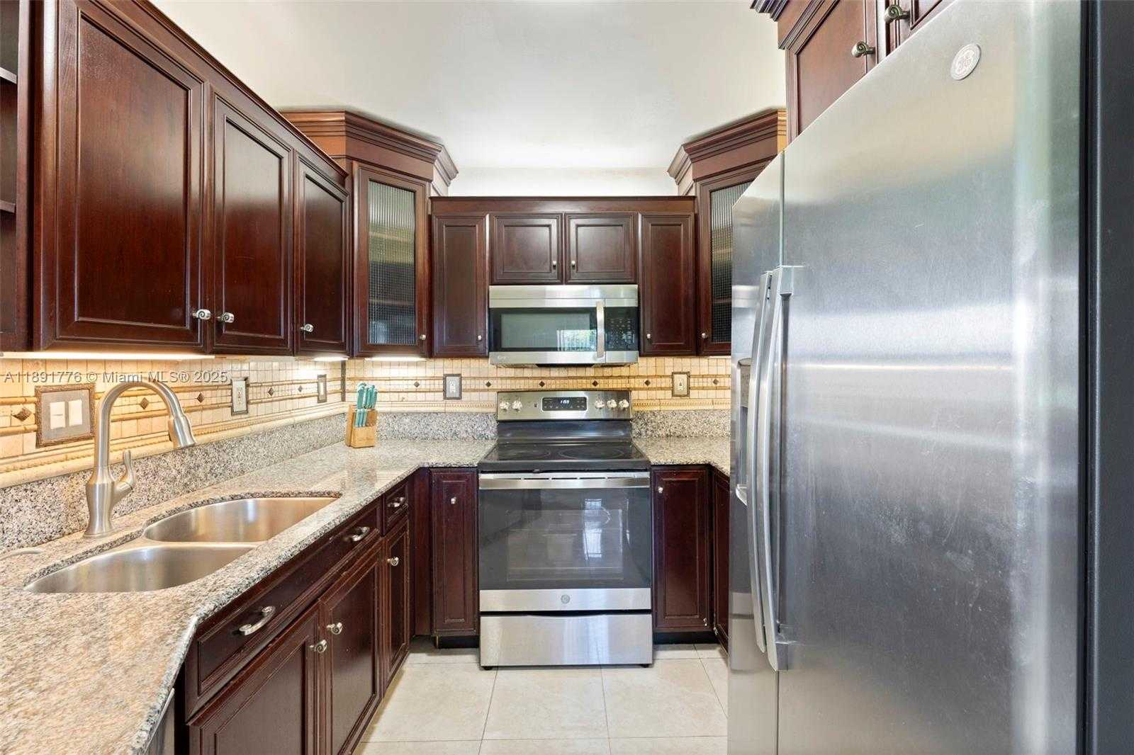 Small Image of 32295 SOUTH WEST 202ND AVE, Homestead Number 10