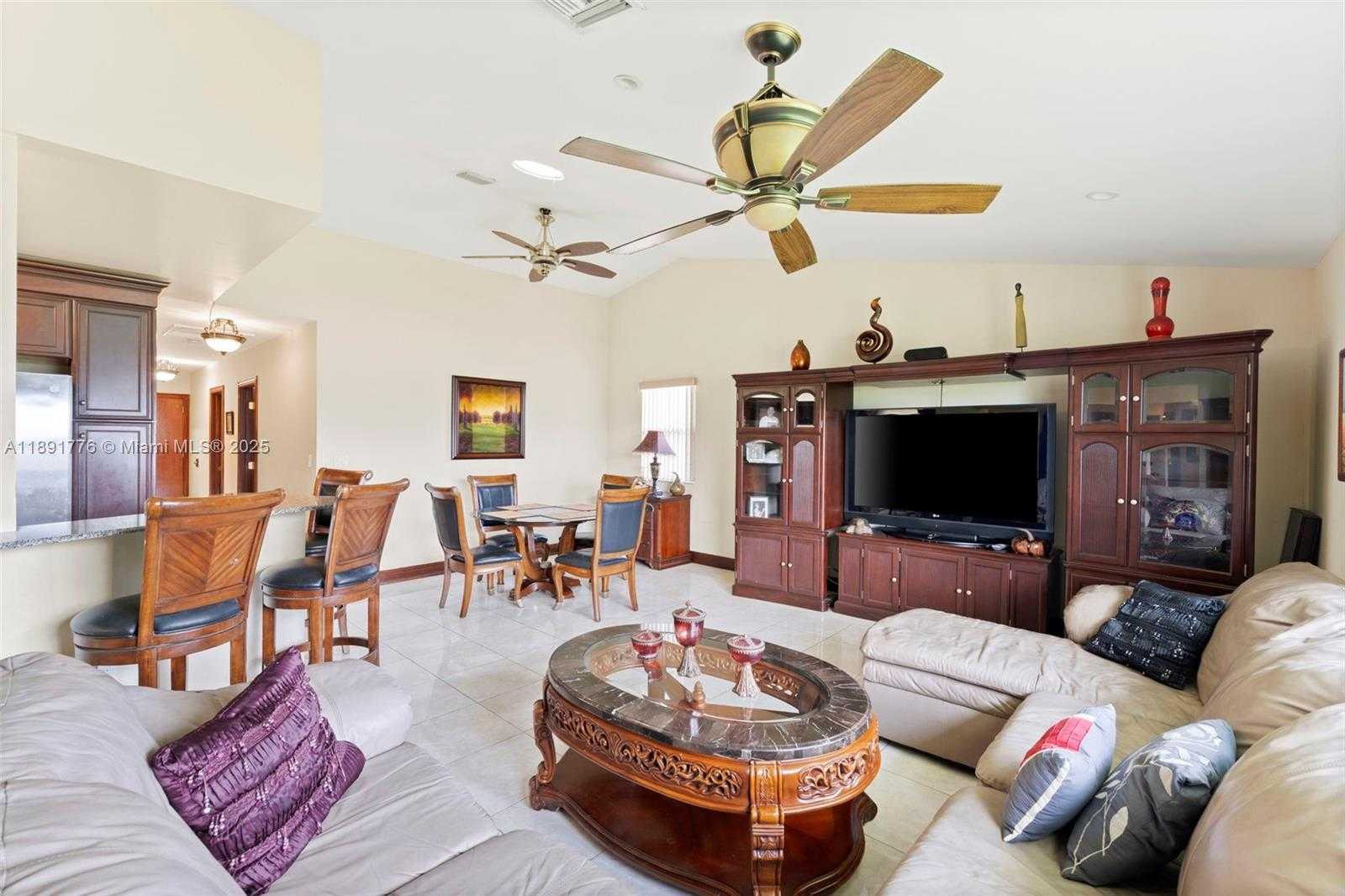 Small Image of 32295 SOUTH WEST 202ND AVE, Homestead Number 13