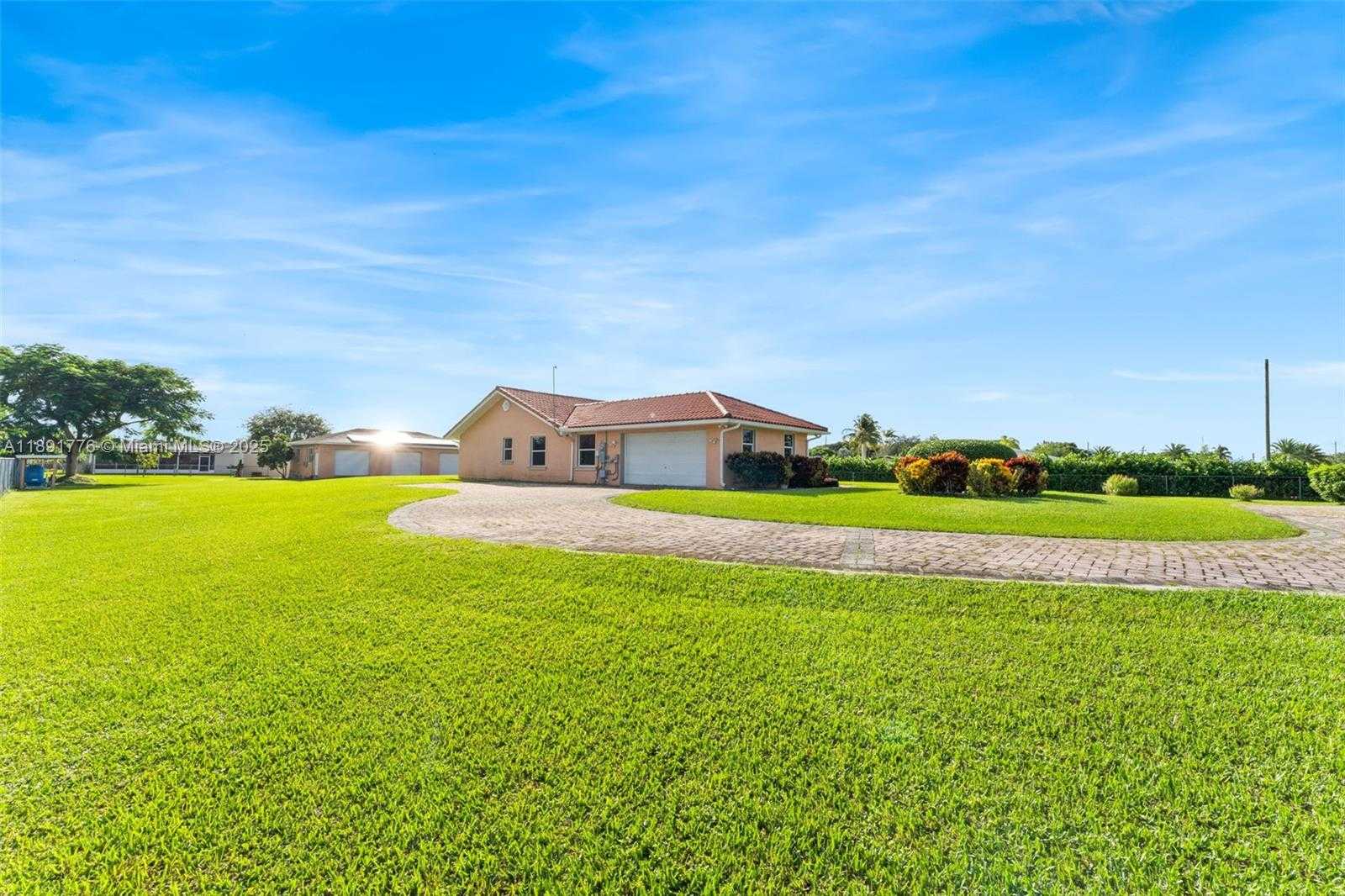 Small Image of 32295 SOUTH WEST 202ND AVE, Homestead Number 34