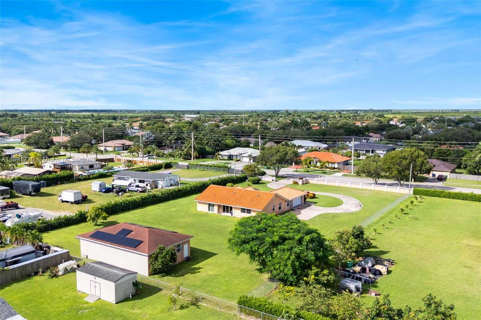 Small Image of 32295 SOUTH WEST 202ND AVE, Homestead Number 37