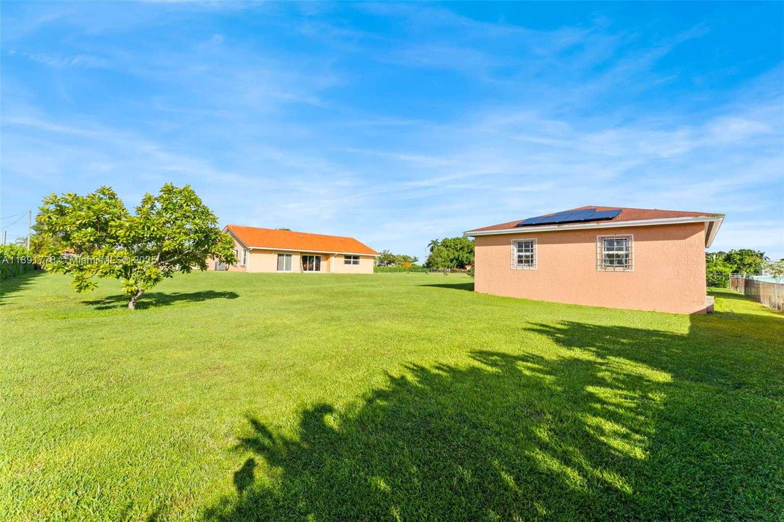 Small Image of 32295 SOUTH WEST 202ND AVE, Homestead Number 7