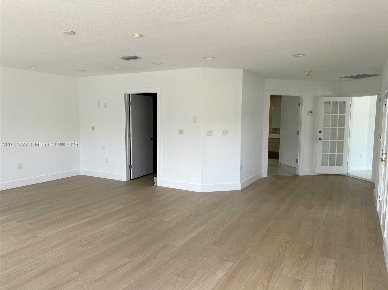 Small Image of 3030 NORTH EAST 42ND ST, Fort Lauderdale Number 20
