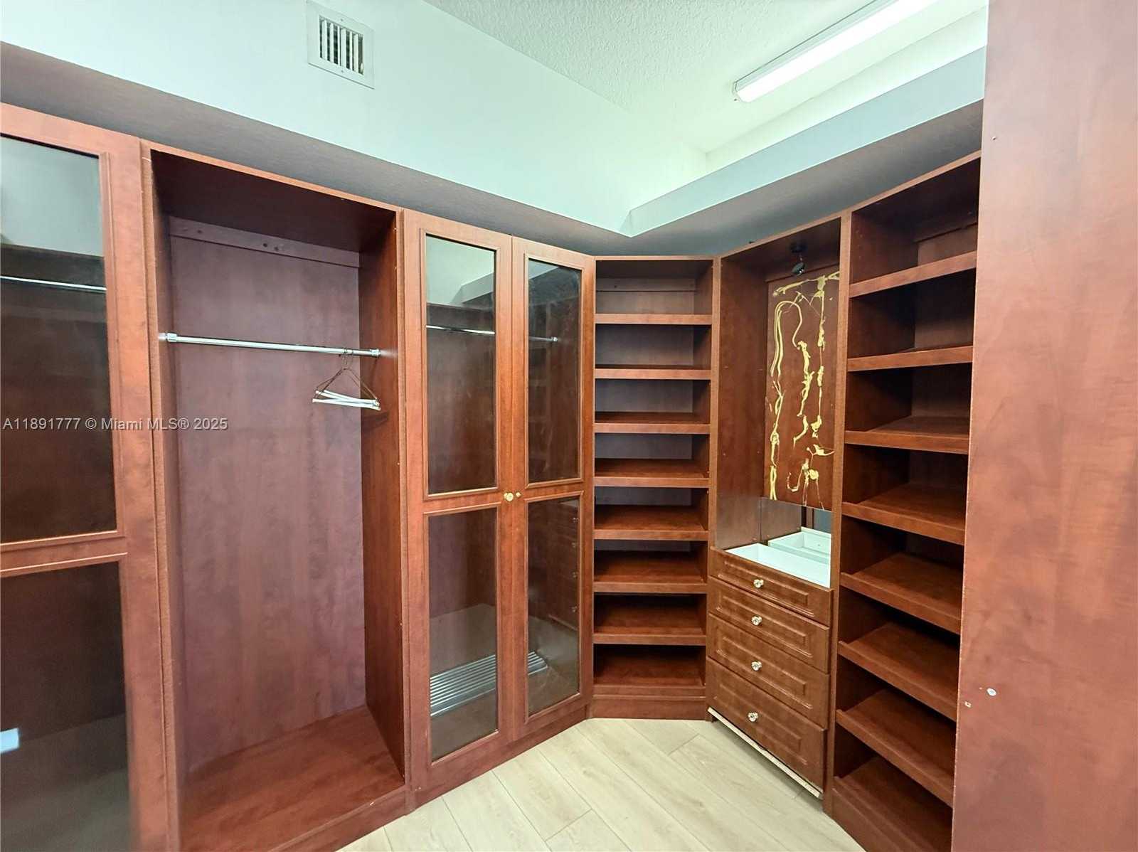Small Image of 3030 NORTH EAST 42ND ST, Fort Lauderdale Number 23
