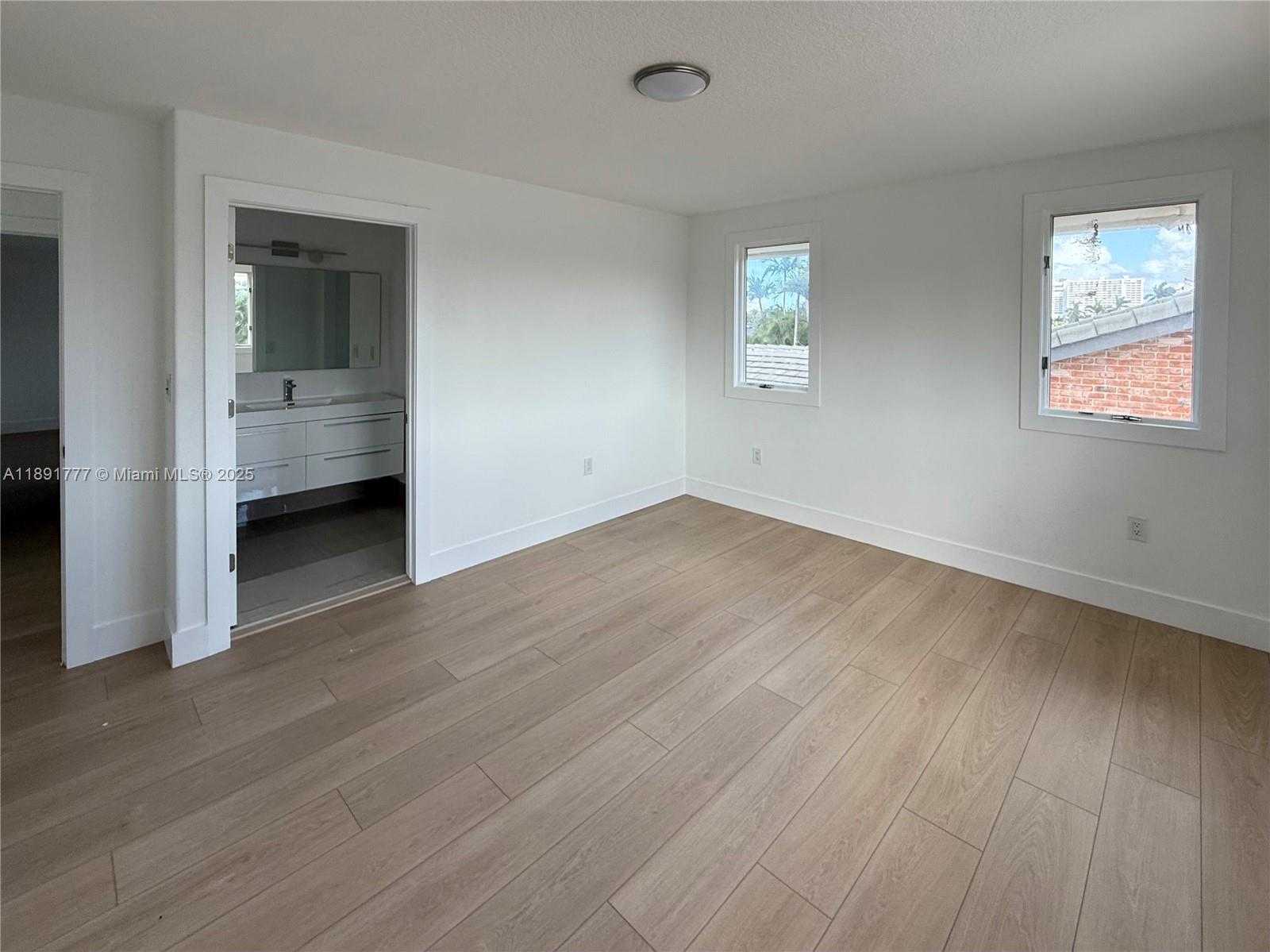 Small Image of 3030 NORTH EAST 42ND ST, Fort Lauderdale Number 25