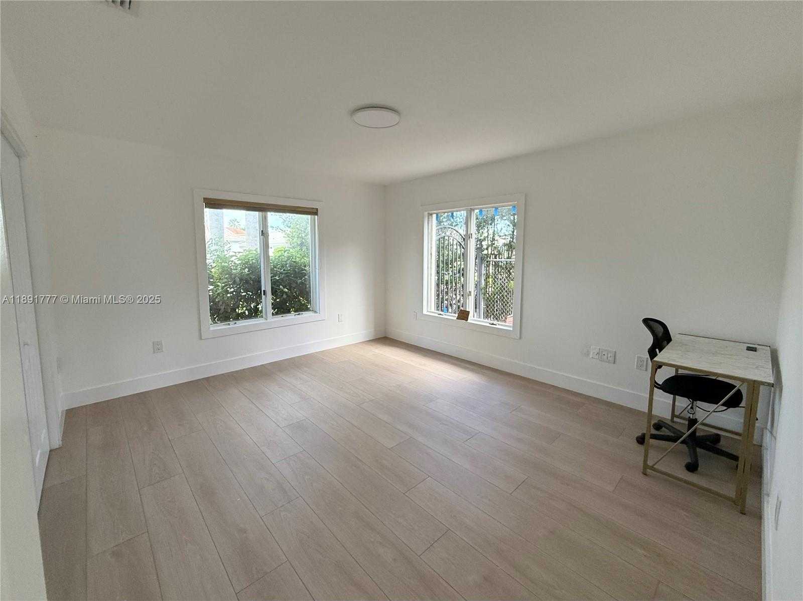 Small Image of 3030 NORTH EAST 42ND ST, Fort Lauderdale Number 27