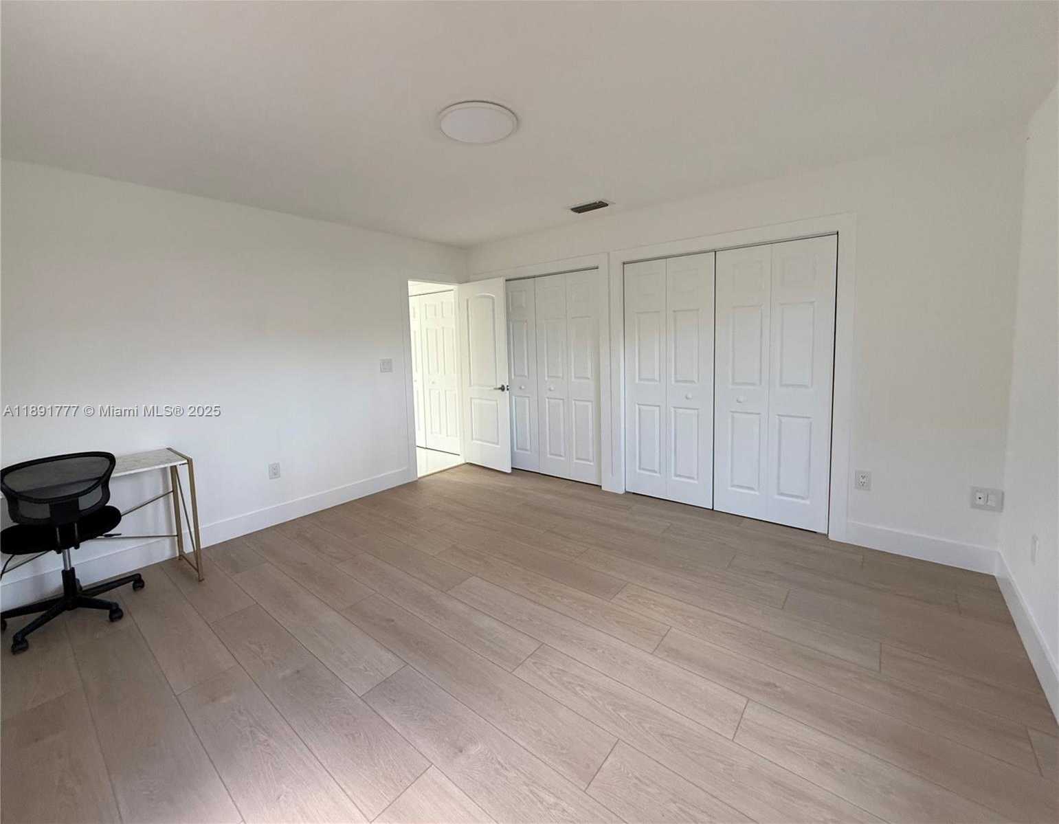 Small Image of 3030 NORTH EAST 42ND ST, Fort Lauderdale Number 28