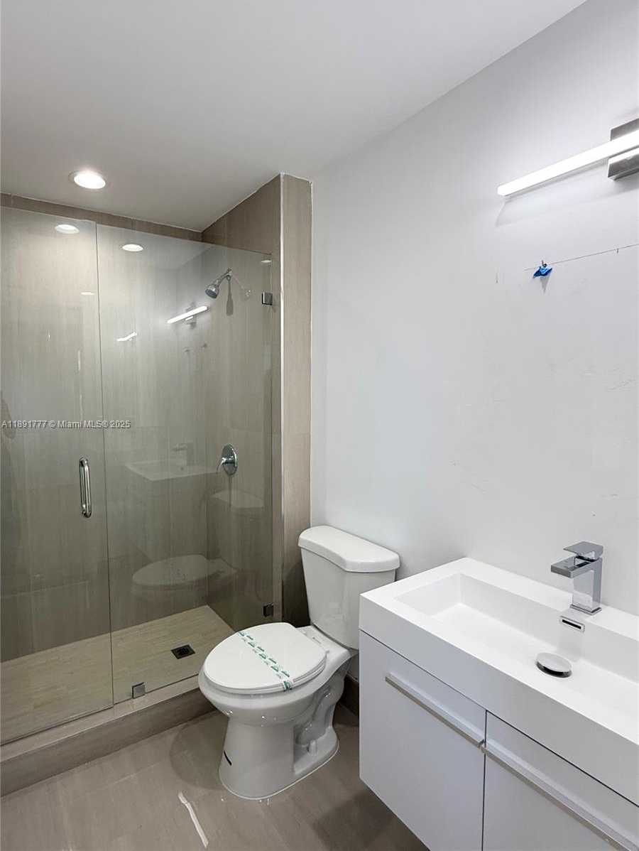 Small Image of 3030 NORTH EAST 42ND ST, Fort Lauderdale Number 31