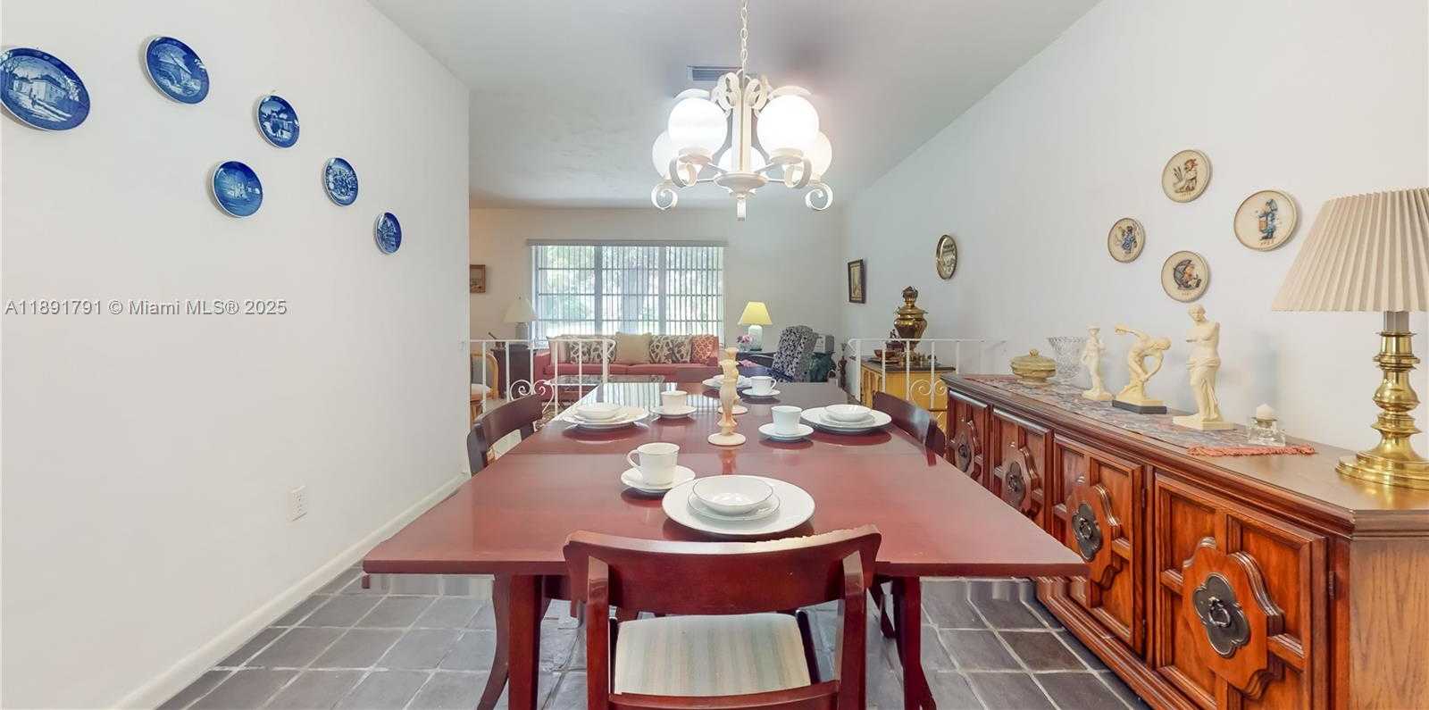 Small Image of 18401 SOUTH WEST 86TH CT, Cutler Bay Number 11