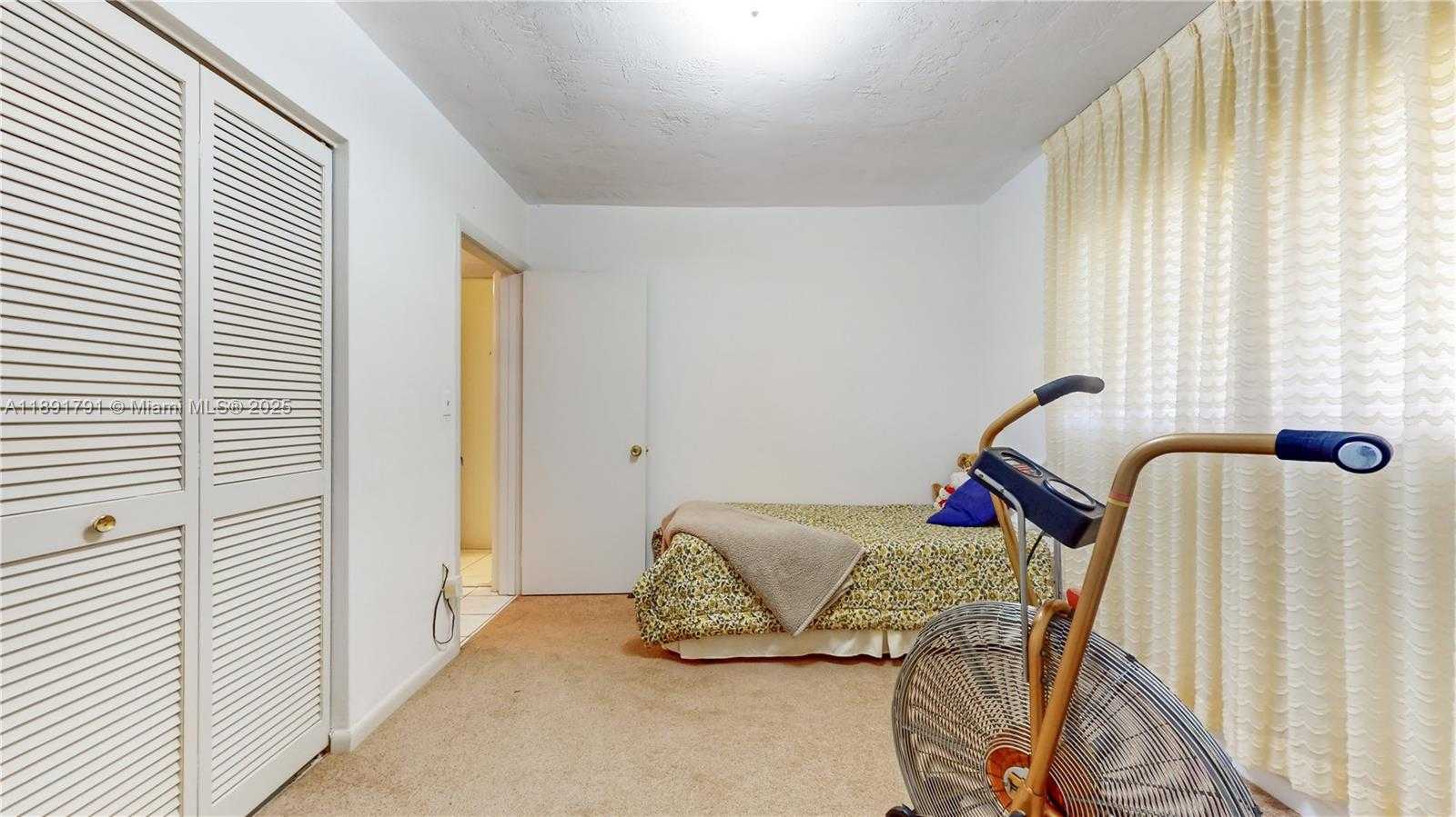 Small Image of 18401 SOUTH WEST 86TH CT, Cutler Bay Number 16
