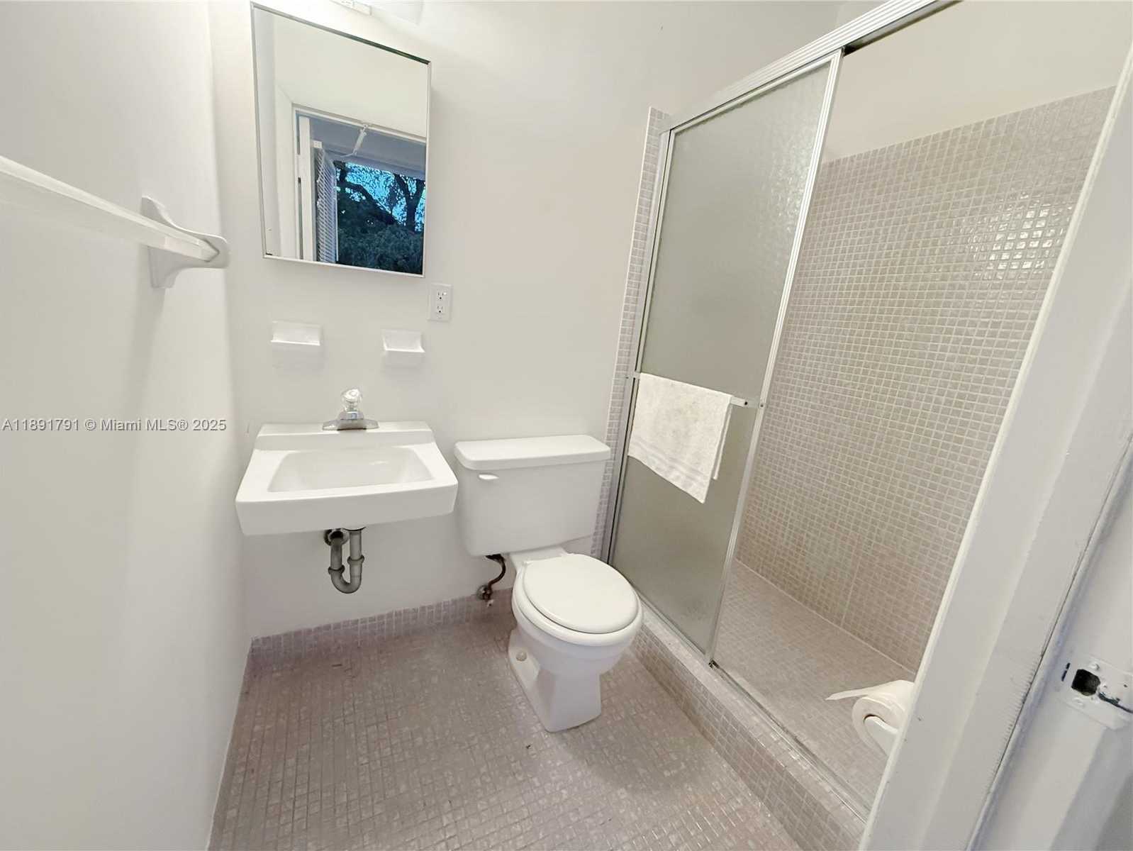 Small Image of 18401 SOUTH WEST 86TH CT, Cutler Bay Number 22