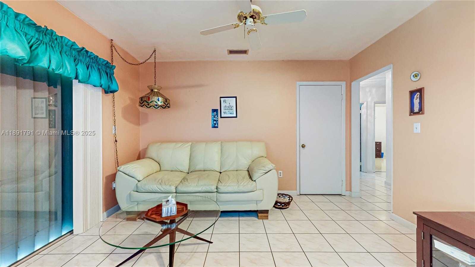 Small Image of 18401 SOUTH WEST 86TH CT, Cutler Bay Number 8