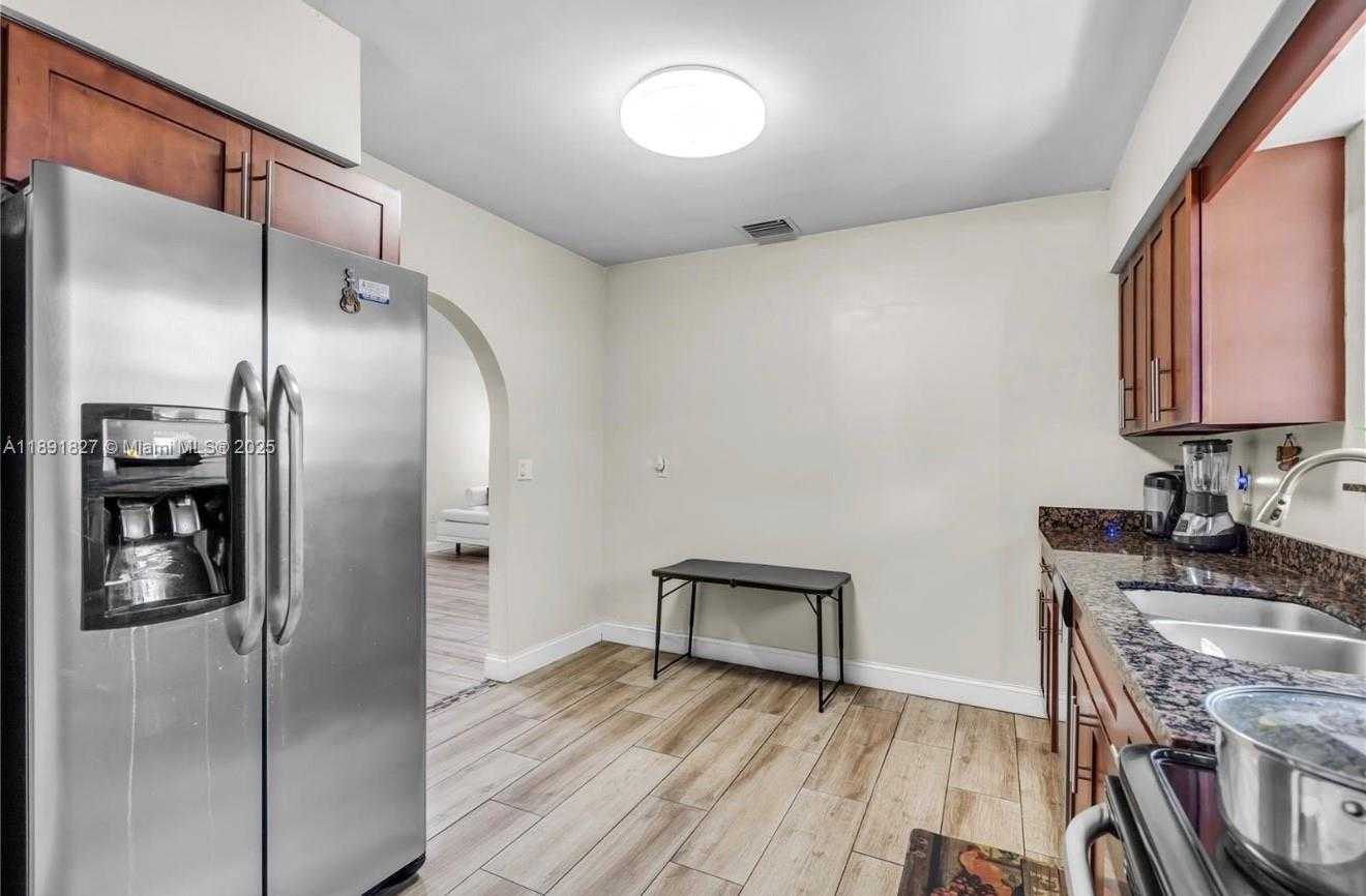 Small Image of 6441 ALLEN ST, Hollywood Number 14
