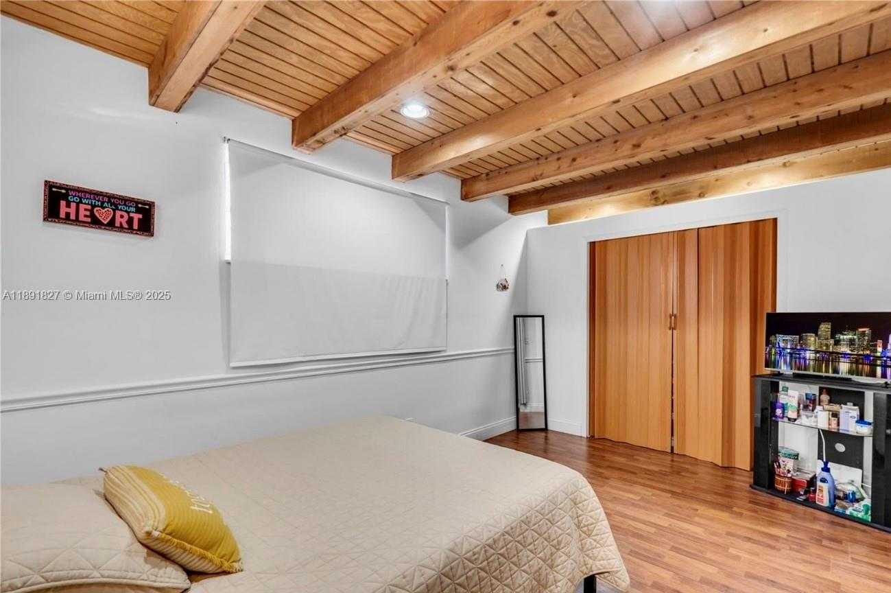 Small Image of 6441 ALLEN ST, Hollywood Number 16