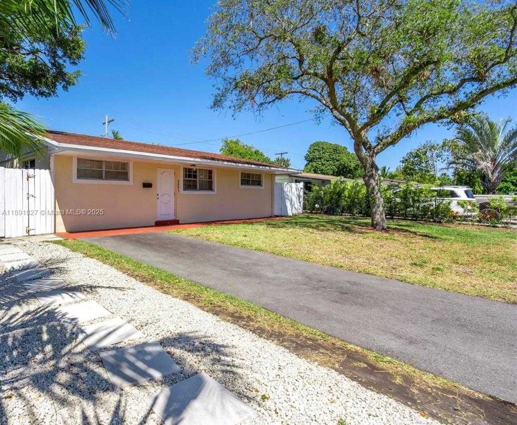 Small Image of 6441 ALLEN ST, Hollywood Number 2