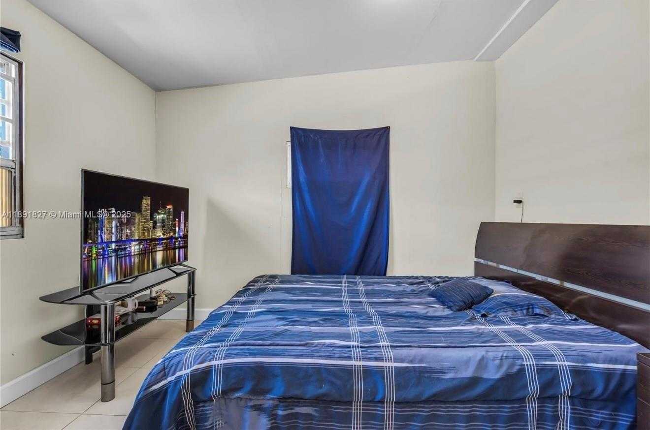 Small Image of 6441 ALLEN ST, Hollywood Number 24