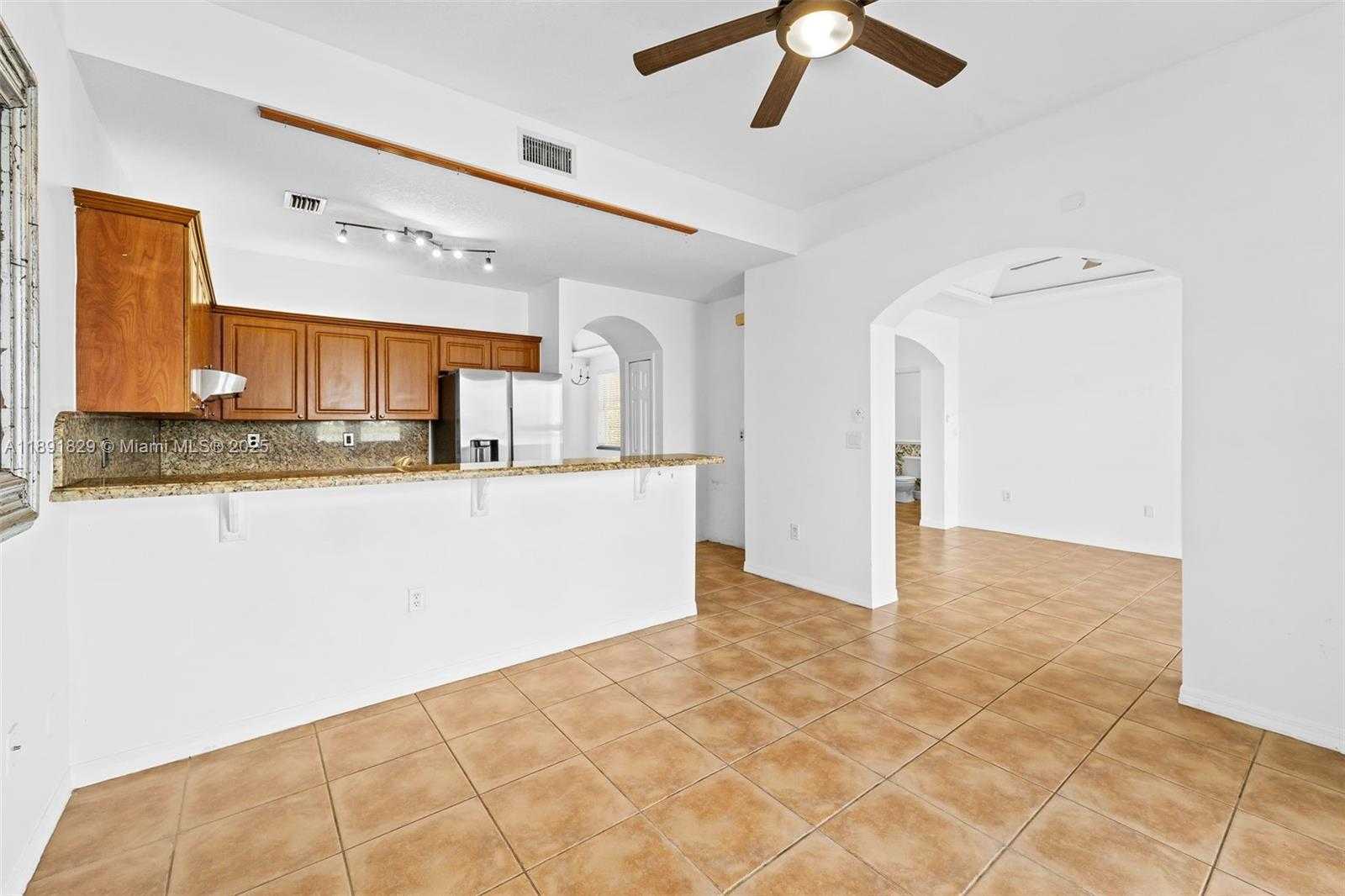 Small Image of 14391 NORTH WEST 83RD AVE, Miami Lakes Number 11