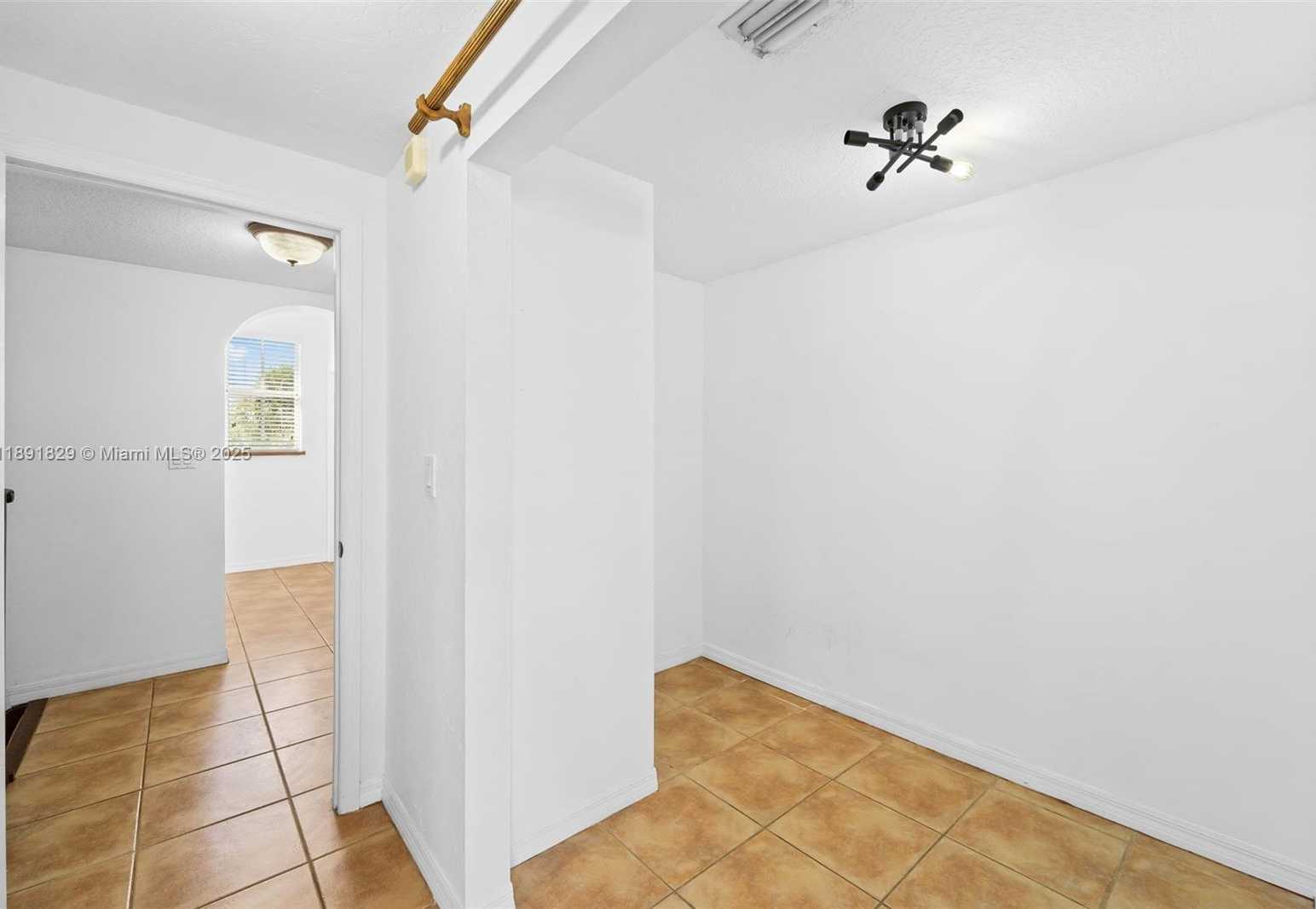 Small Image of 14391 NORTH WEST 83RD AVE, Miami Lakes Number 22