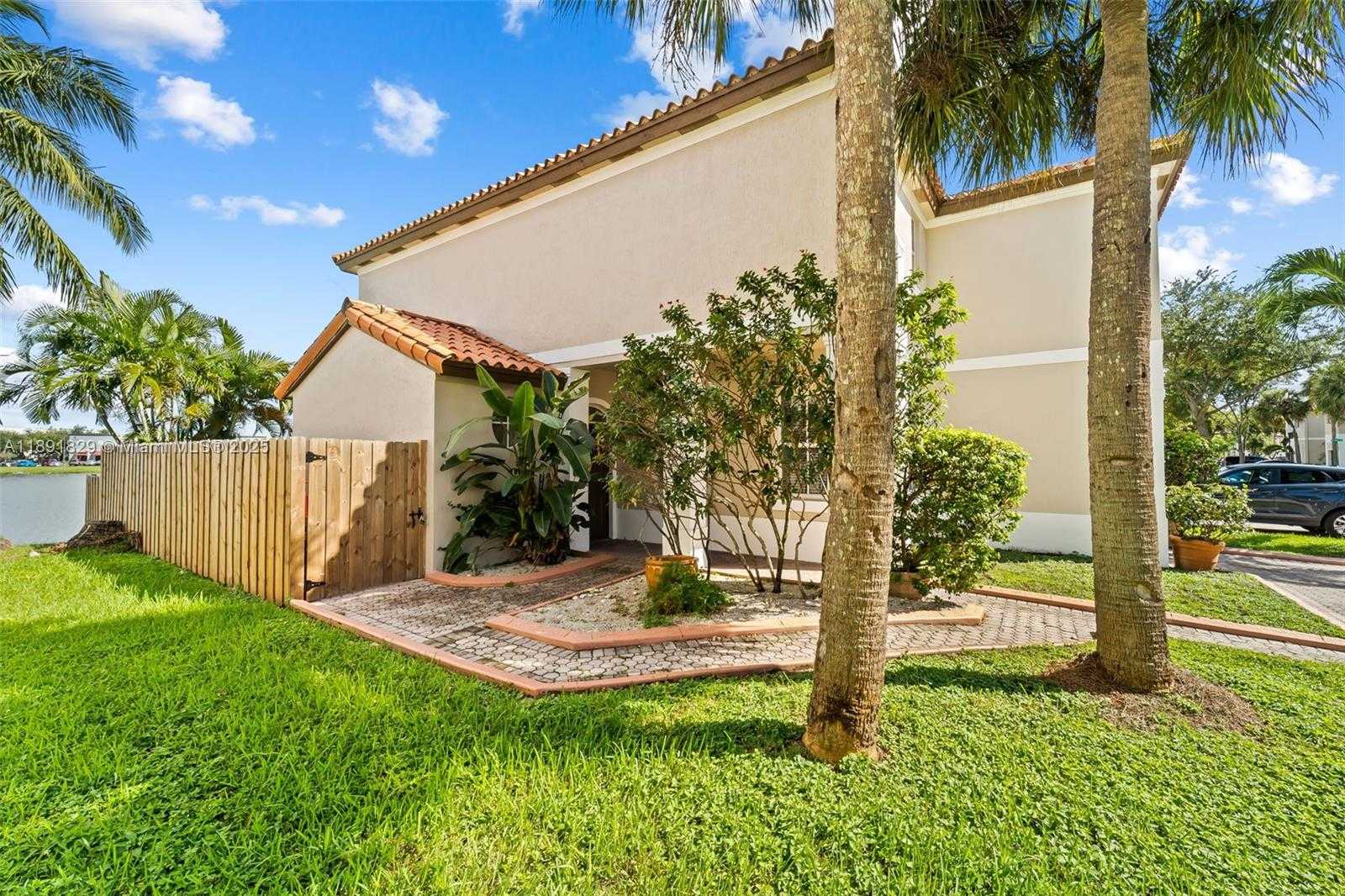 Small Image of 14391 NORTH WEST 83RD AVE, Miami Lakes Number 3