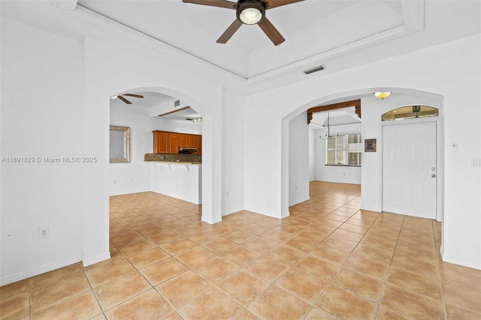 Small Image of 14391 NORTH WEST 83RD AVE, Miami Lakes Number 5
