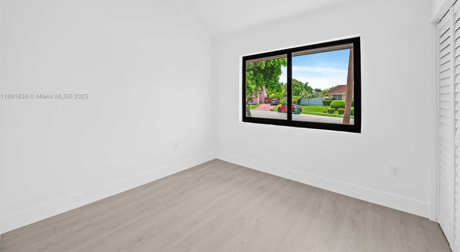 Small Image of 20620 SOUTH WEST 120TH PL, Miami Number 21