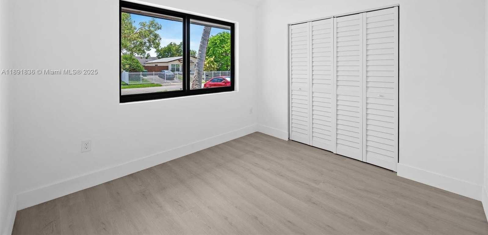 Small Image of 20620 SOUTH WEST 120TH PL, Miami Number 22