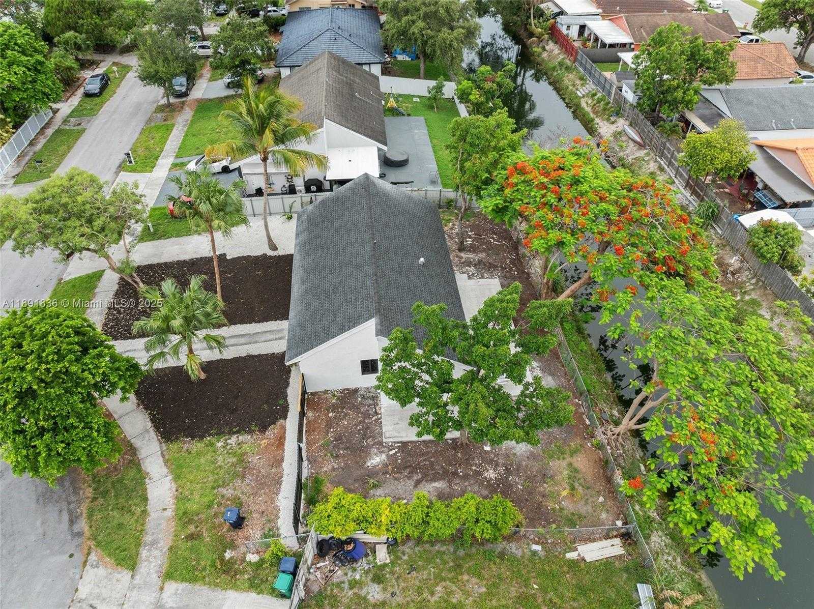 Small Image of 20620 SOUTH WEST 120TH PL, Miami Number 25