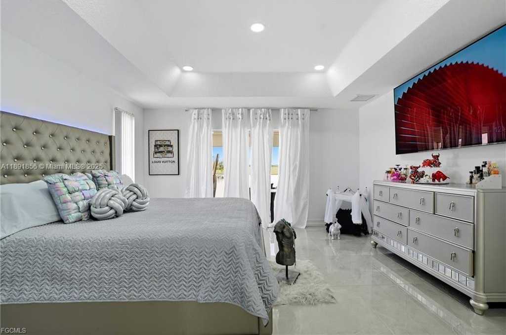 Small Image of 3235 NW 17TH LN, Other City - In The State Of Florida Number 21