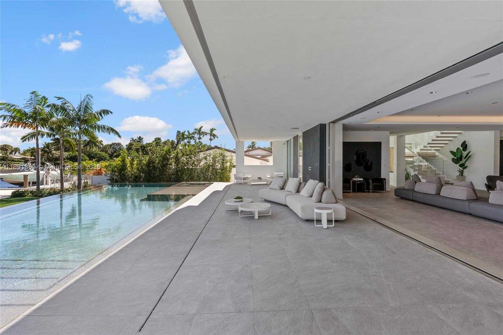 Small Image of 2131 NORTH EAST 15TH ST, Fort Lauderdale Number 33