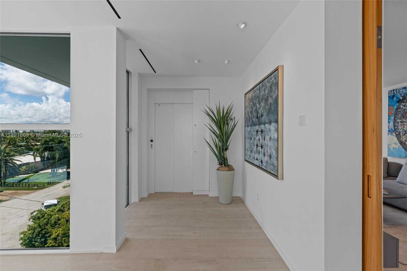 Small Image of 2131 NORTH EAST 15TH ST, Fort Lauderdale Number 40