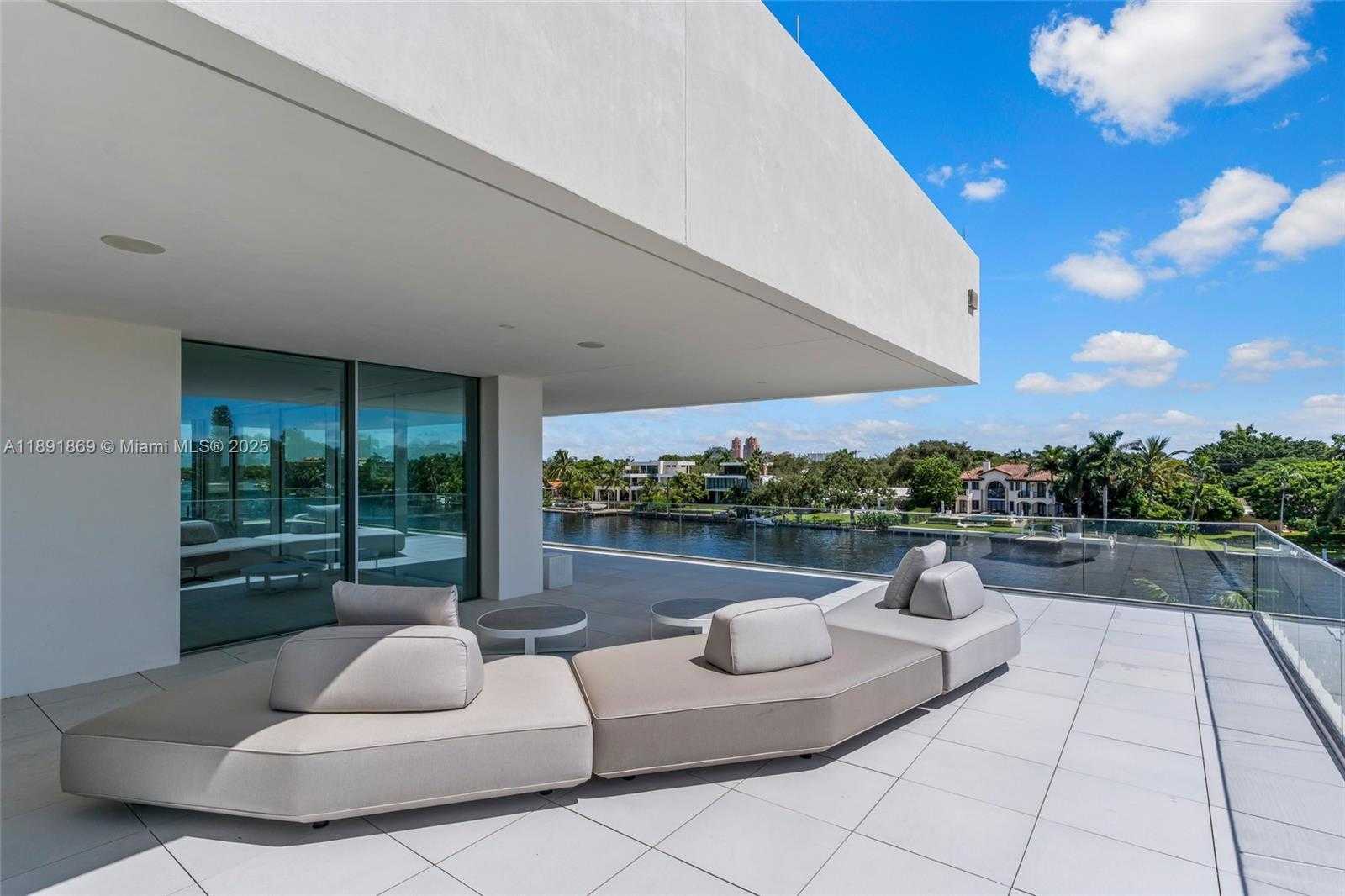 Small Image of 2131 NORTH EAST 15TH ST, Fort Lauderdale Number 54