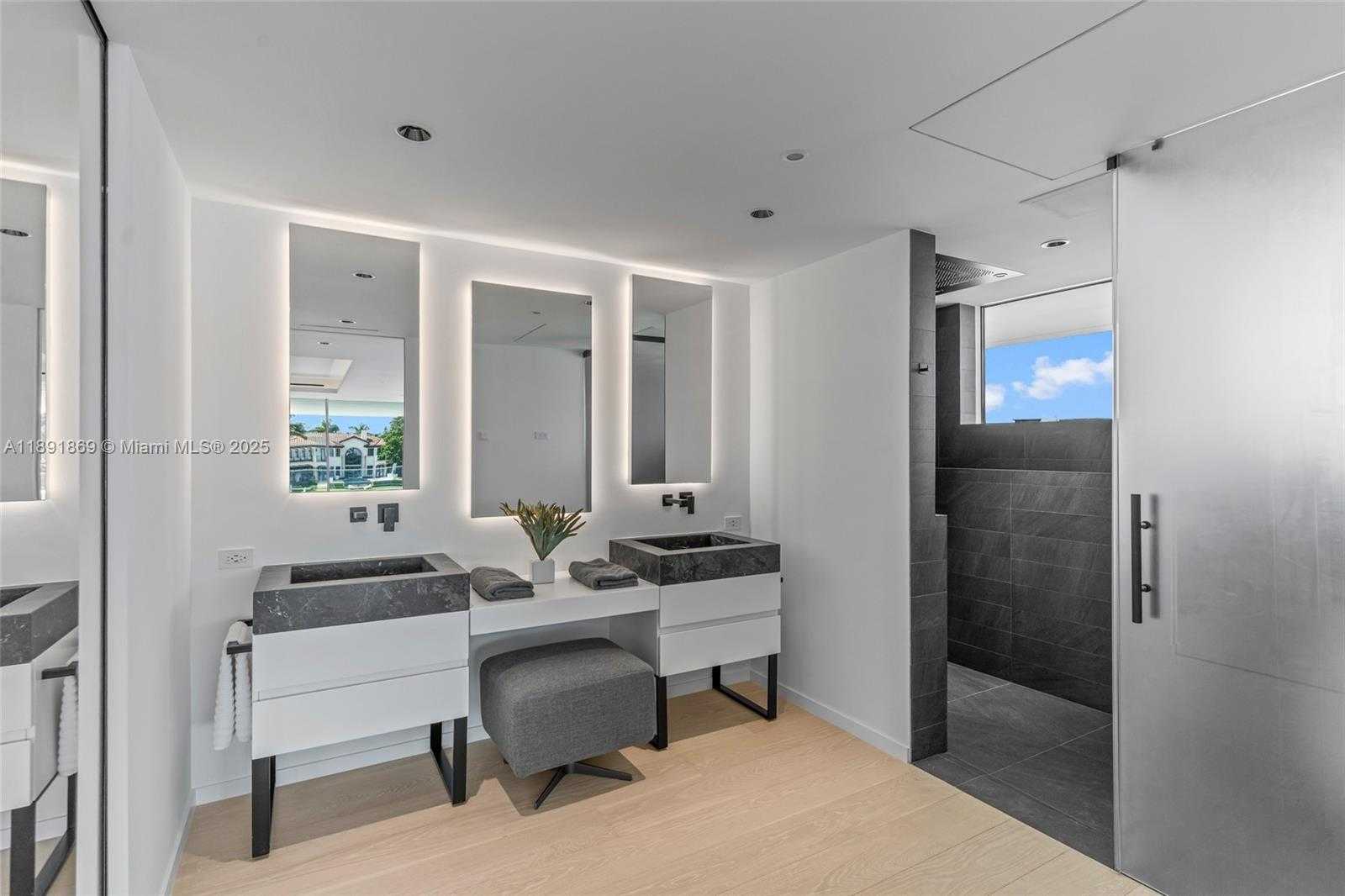 Small Image of 2131 NORTH EAST 15TH ST, Fort Lauderdale Number 62