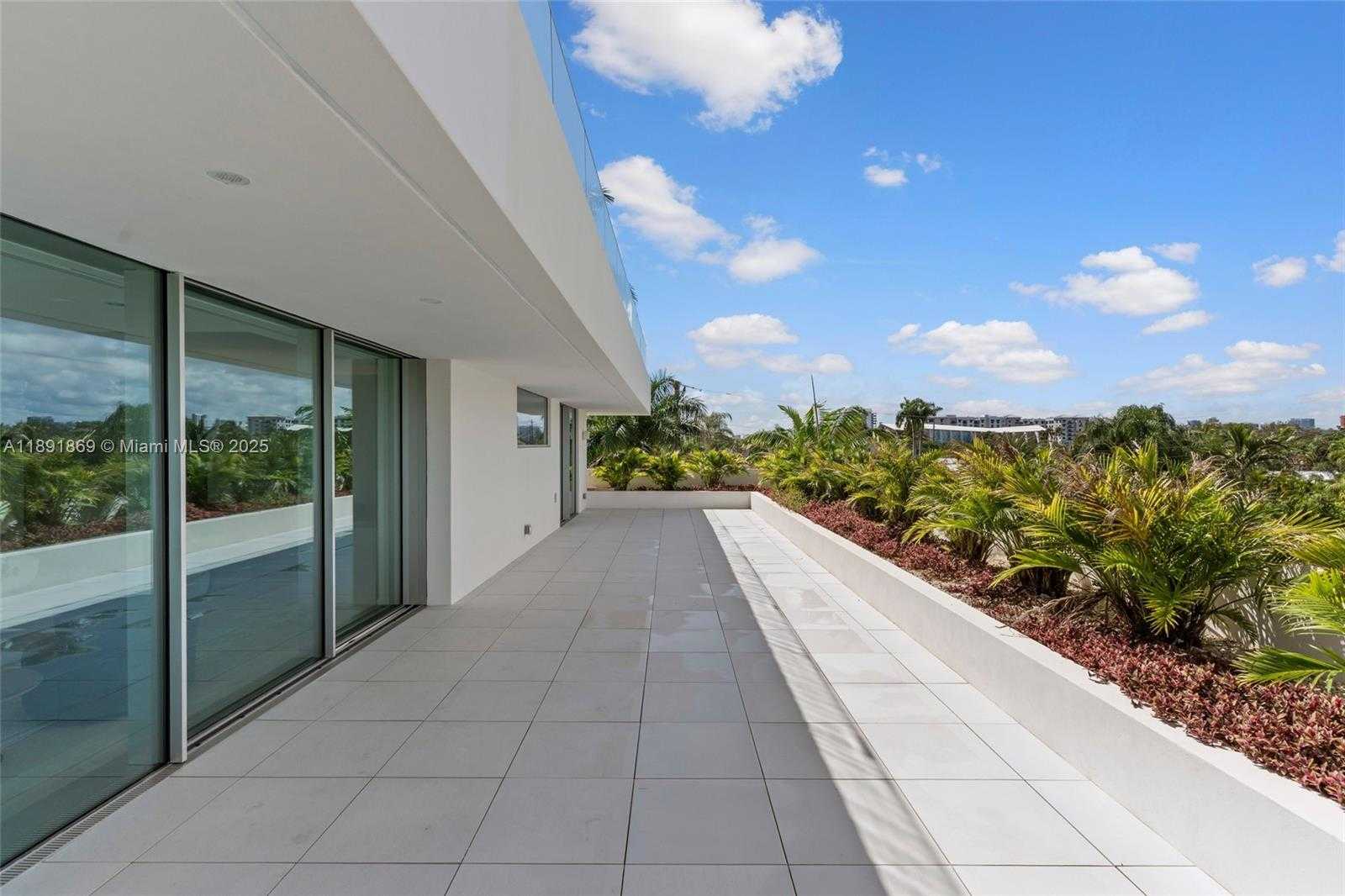 Small Image of 2131 NORTH EAST 15TH ST, Fort Lauderdale Number 68