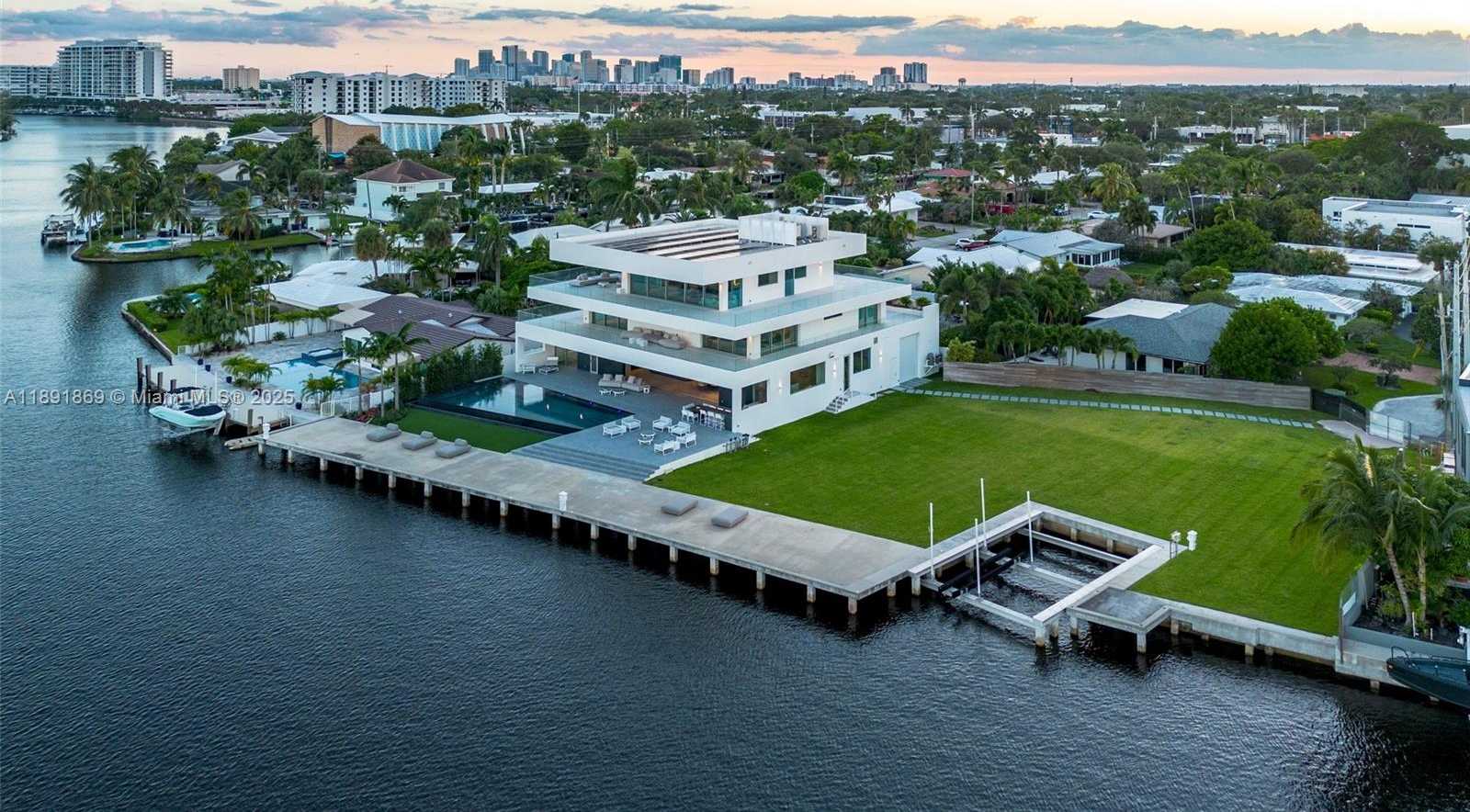 Small Image of 2131 NORTH EAST 15TH ST, Fort Lauderdale Number 77