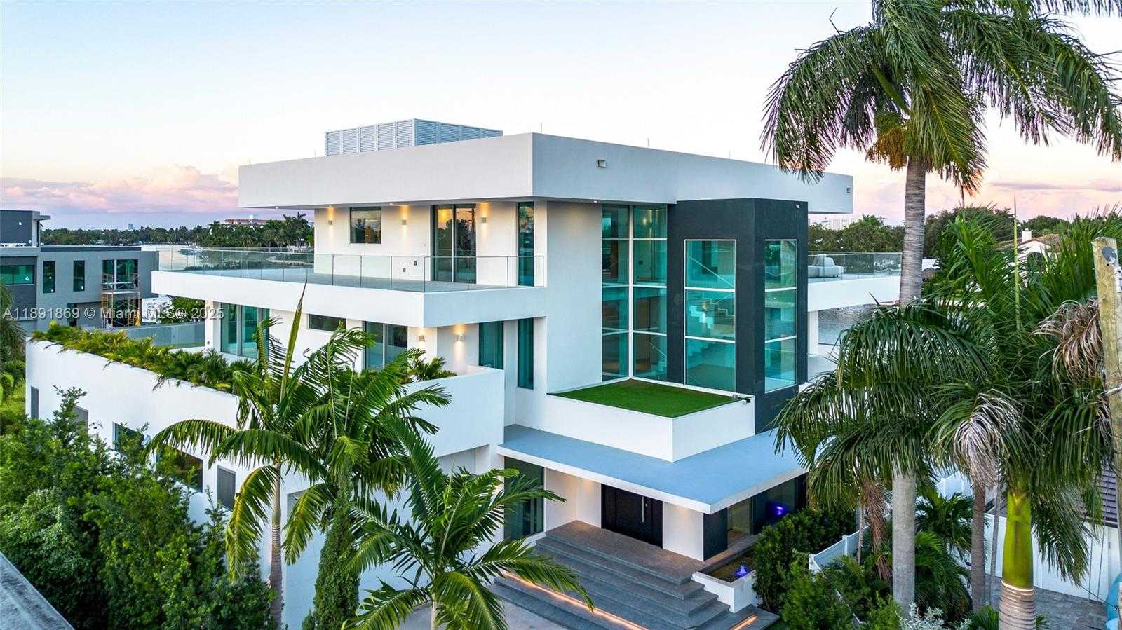 Small Image of 2131 NORTH EAST 15TH ST, Fort Lauderdale Number 9