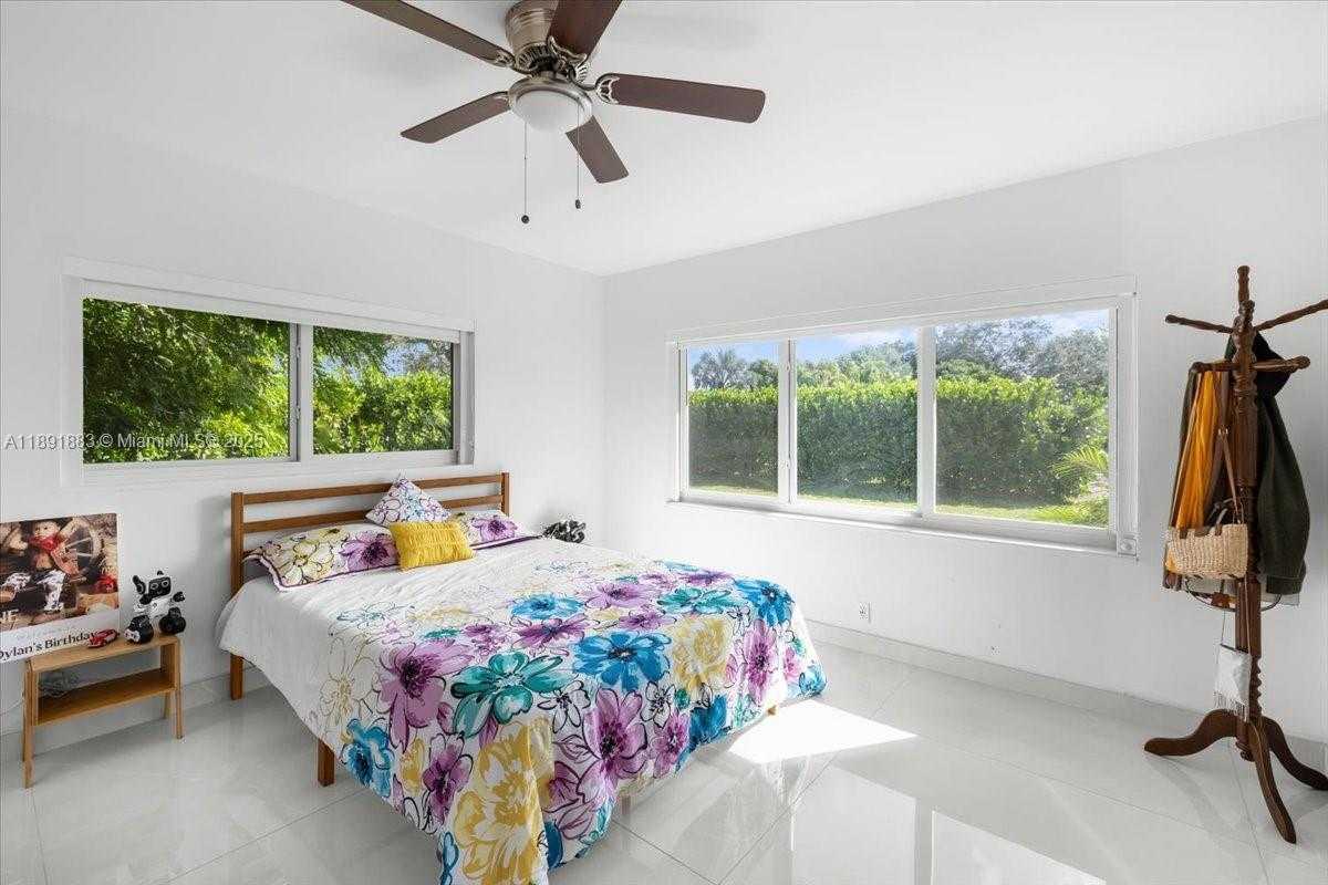 Small Image of 7150 SOUTH WEST 77TH PL, Miami Number 20