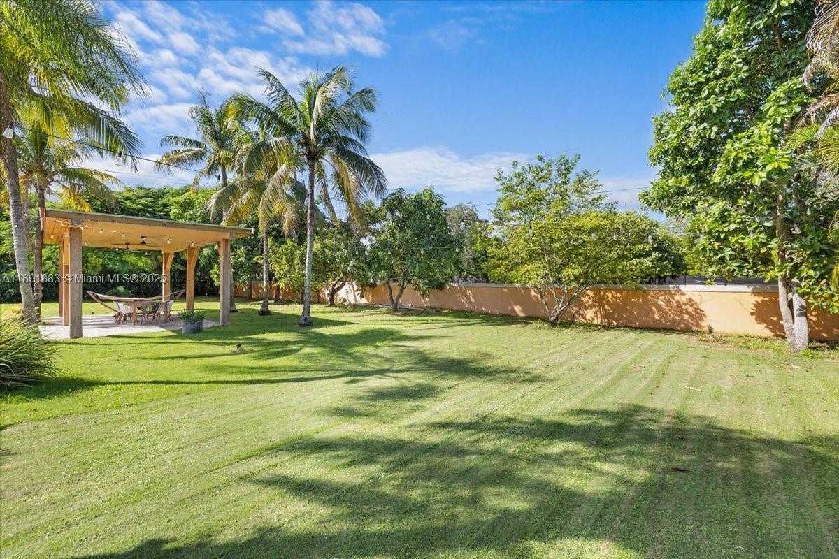 Small Image of 7150 SOUTH WEST 77TH PL, Miami Number 30