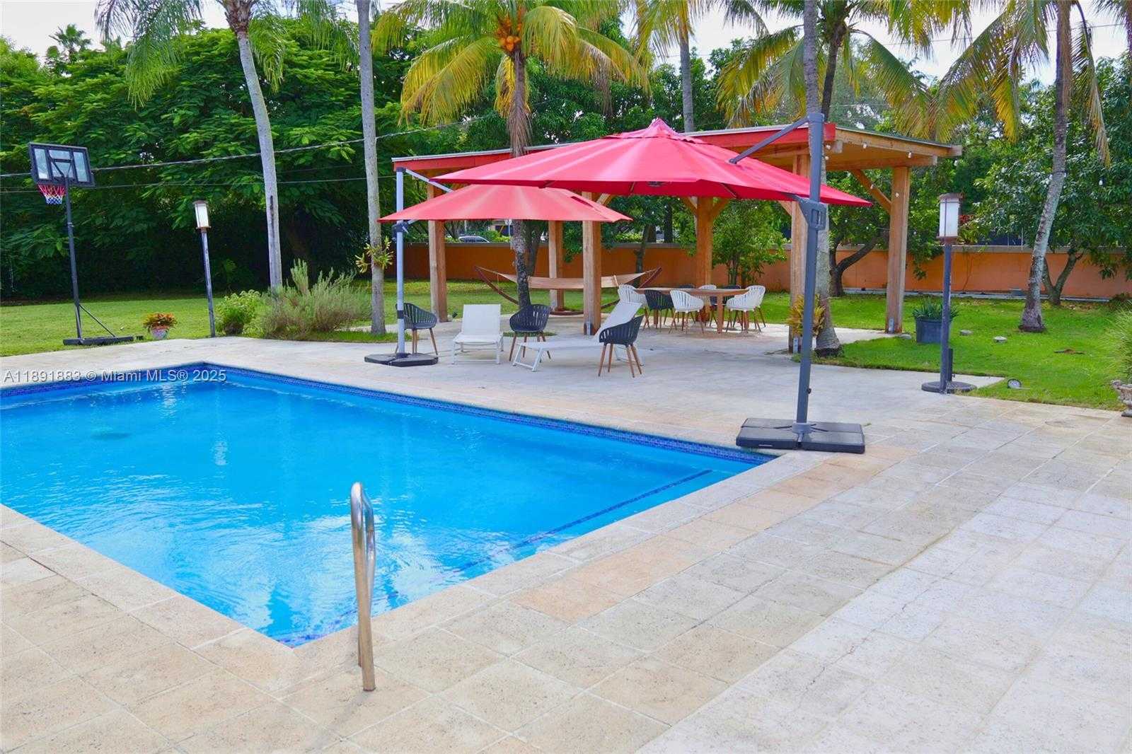 Small Image of 7150 SOUTH WEST 77TH PL, Miami Number 35