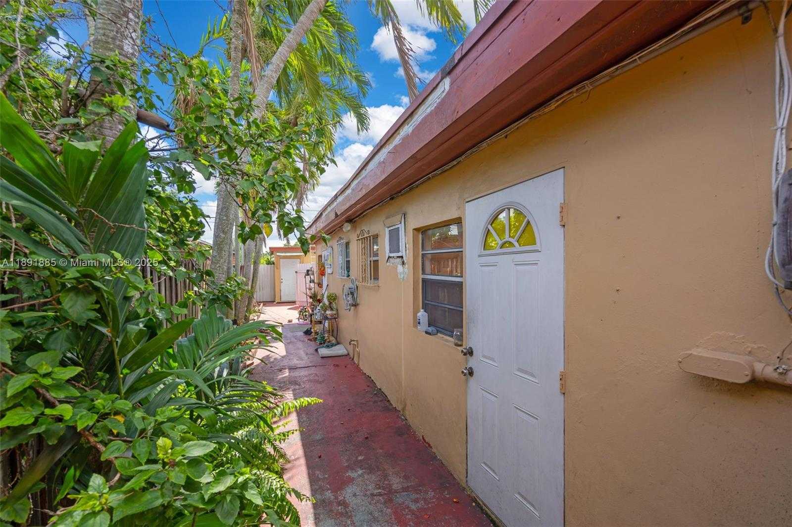 Small Image of 230 EAST 62ND ST, Hialeah Number 24